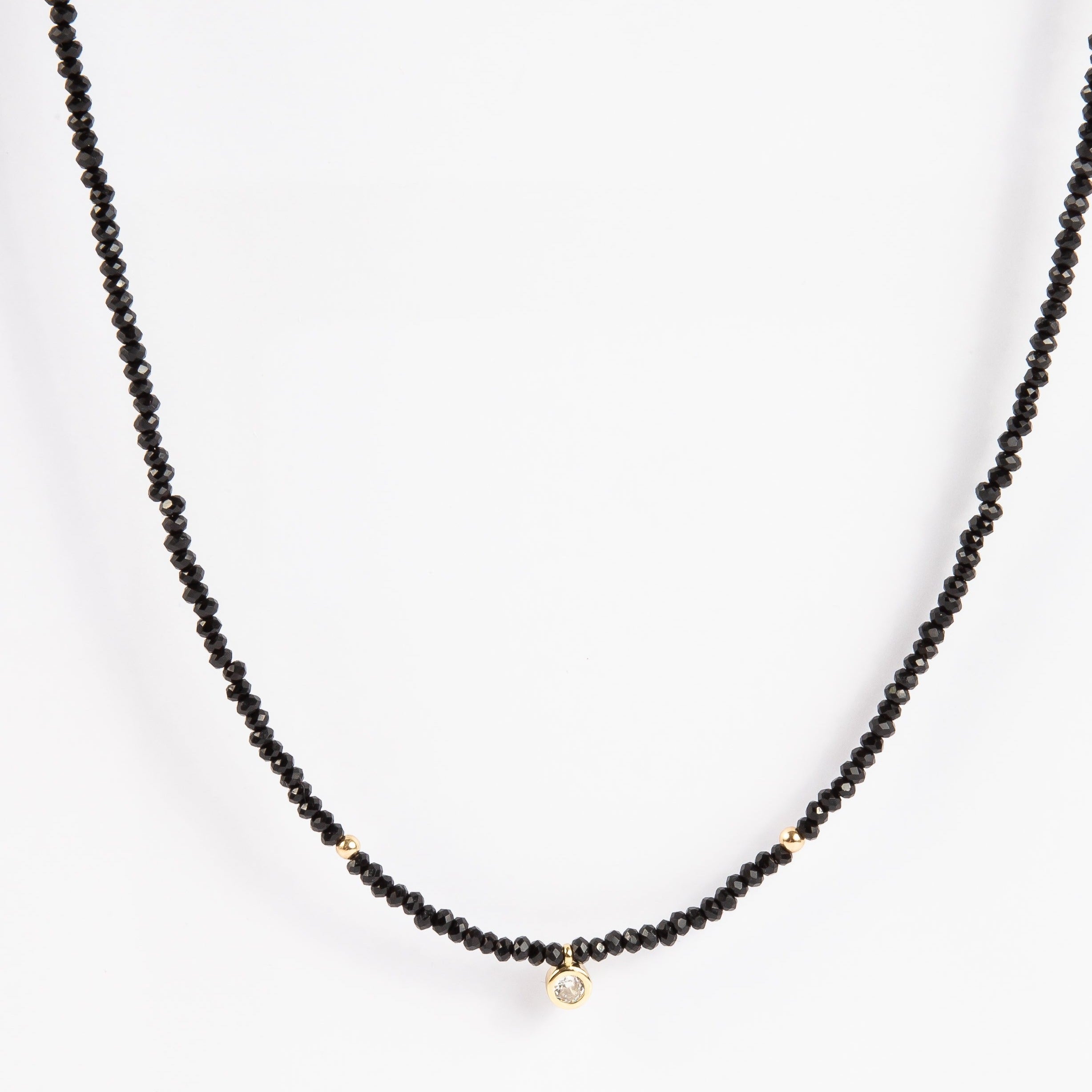 Collar Chena