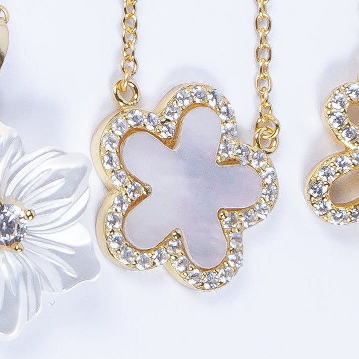 Collar Daisy Pearl Dot Flower