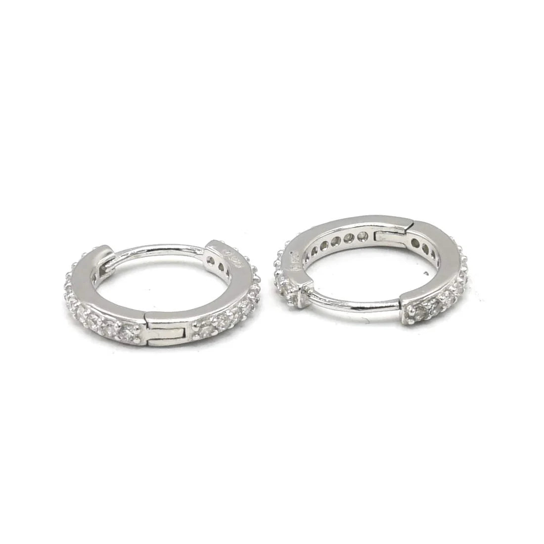 Aro Thin Oval hoop Med