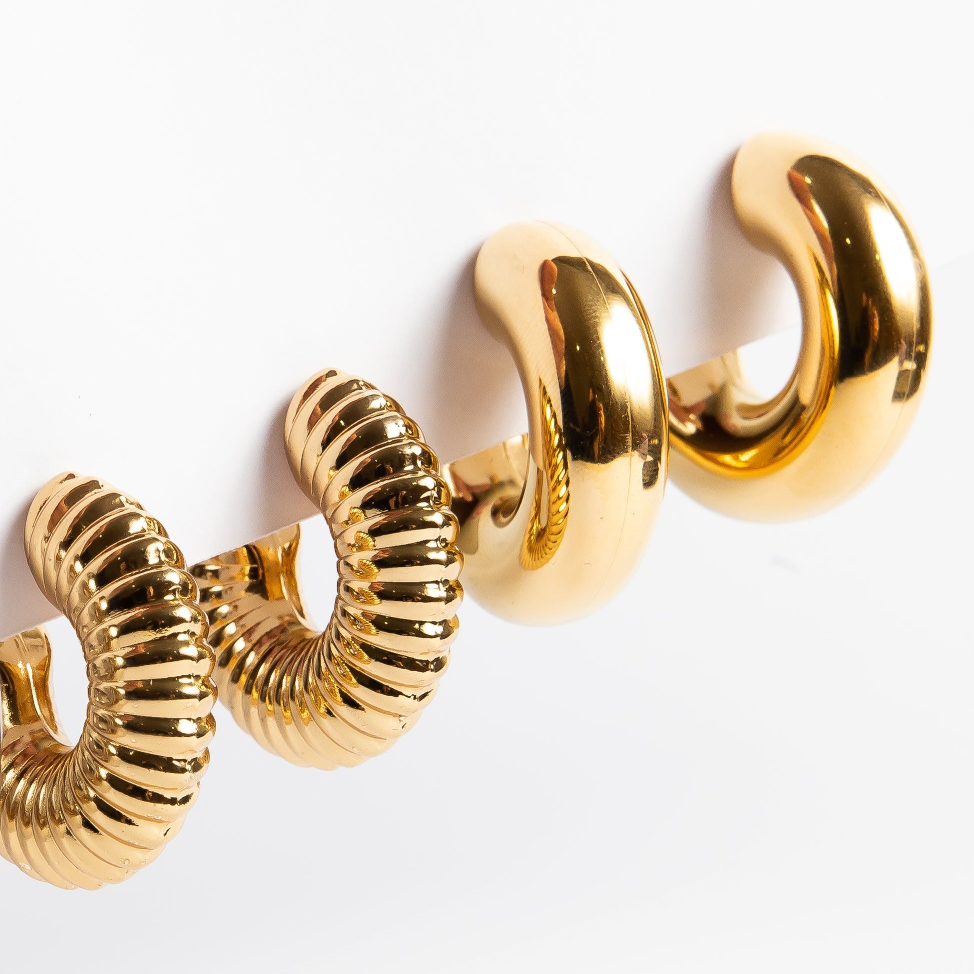 Aro Shinny Chunky Hoop