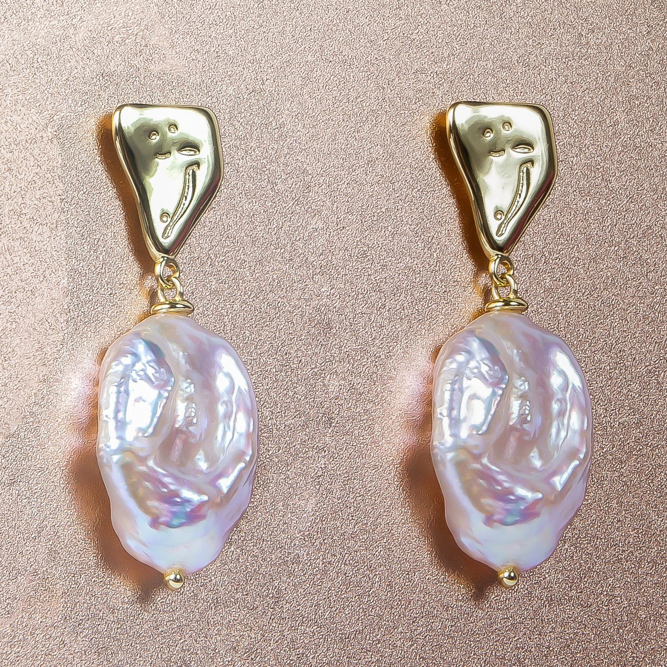 Aro Hammy Large Pearl Stud