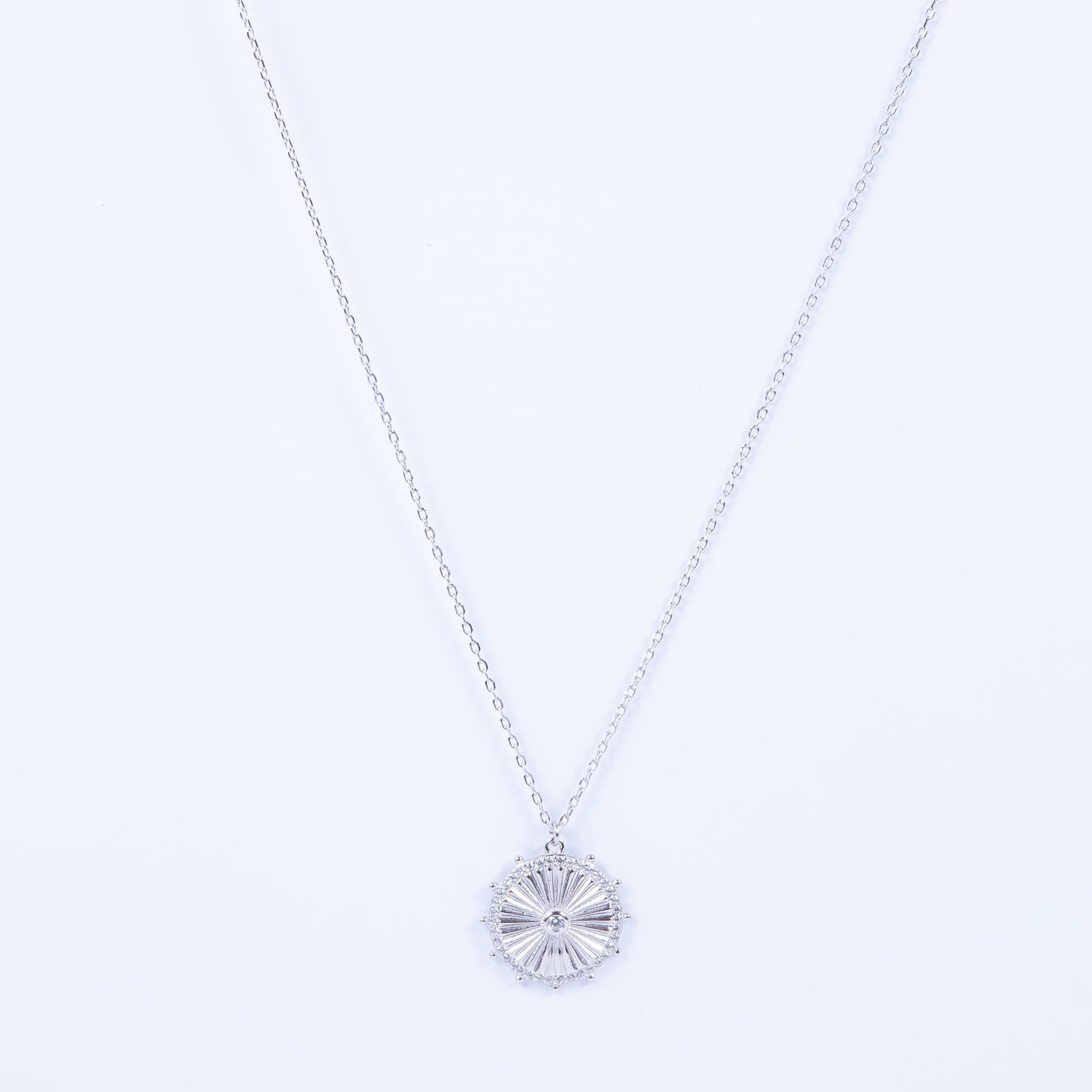 Collar Sun Wheel Necklace