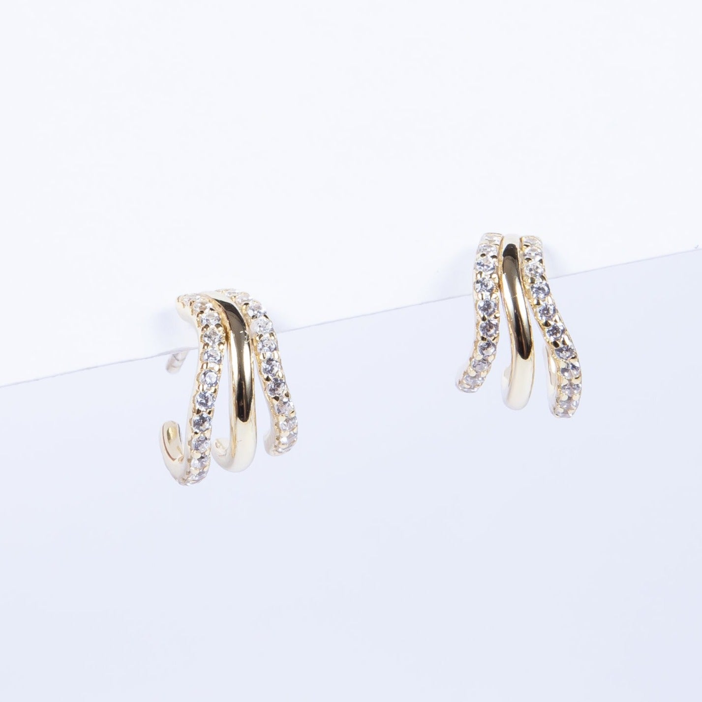 Aro Wavy Triple Cz Cage Gold