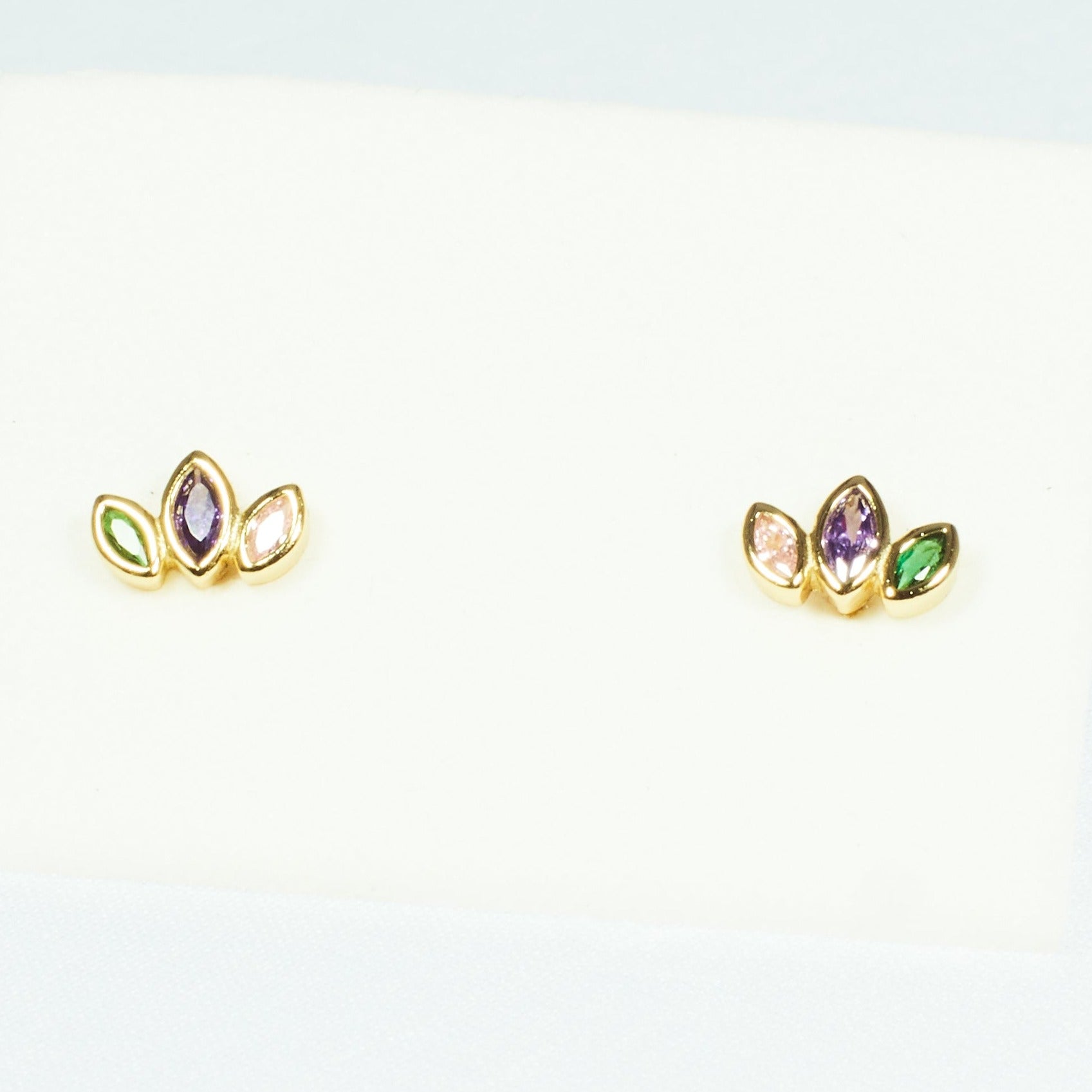 Aro 3 colors leafy stud