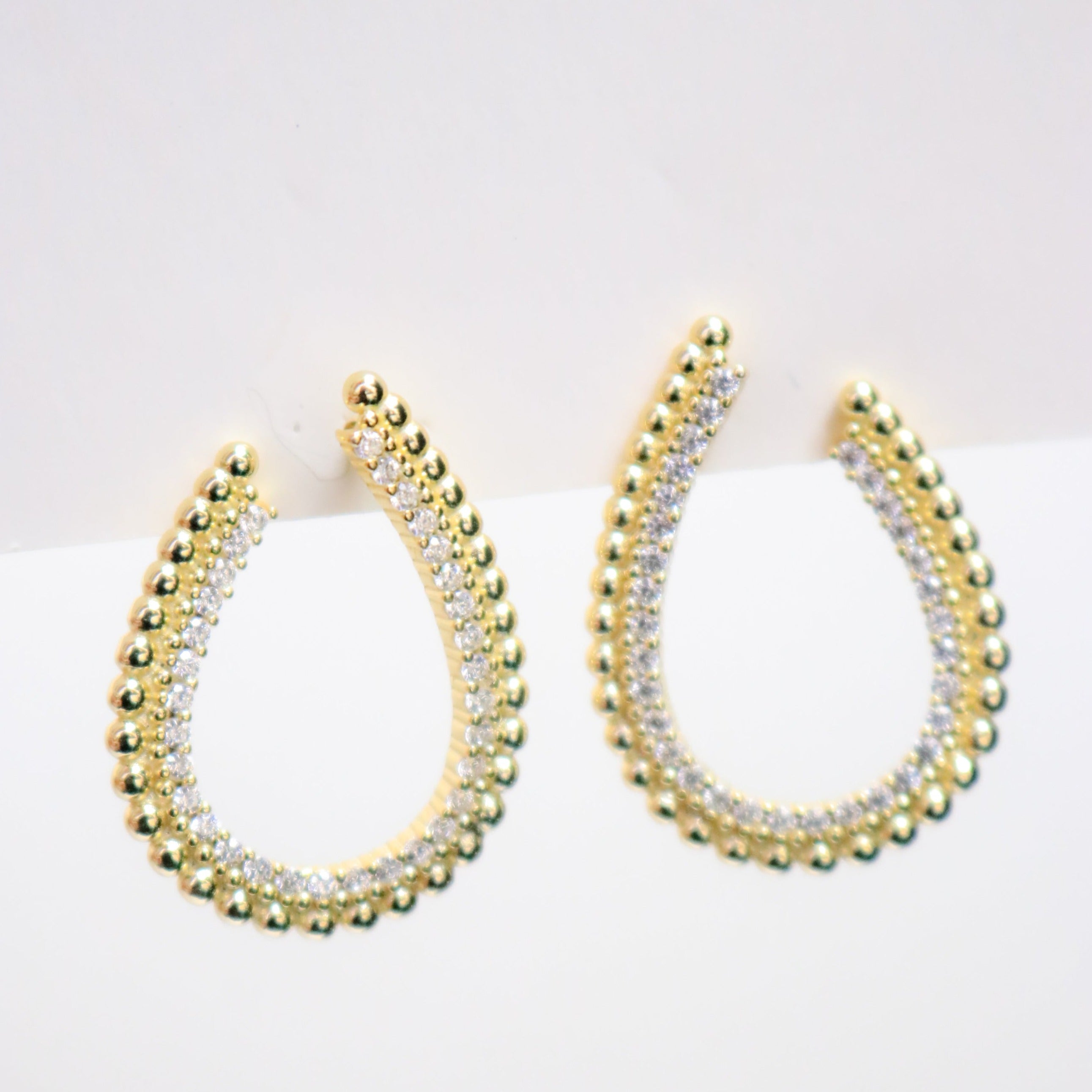 Aro U Skinny Bubbly Cz Gran Stud