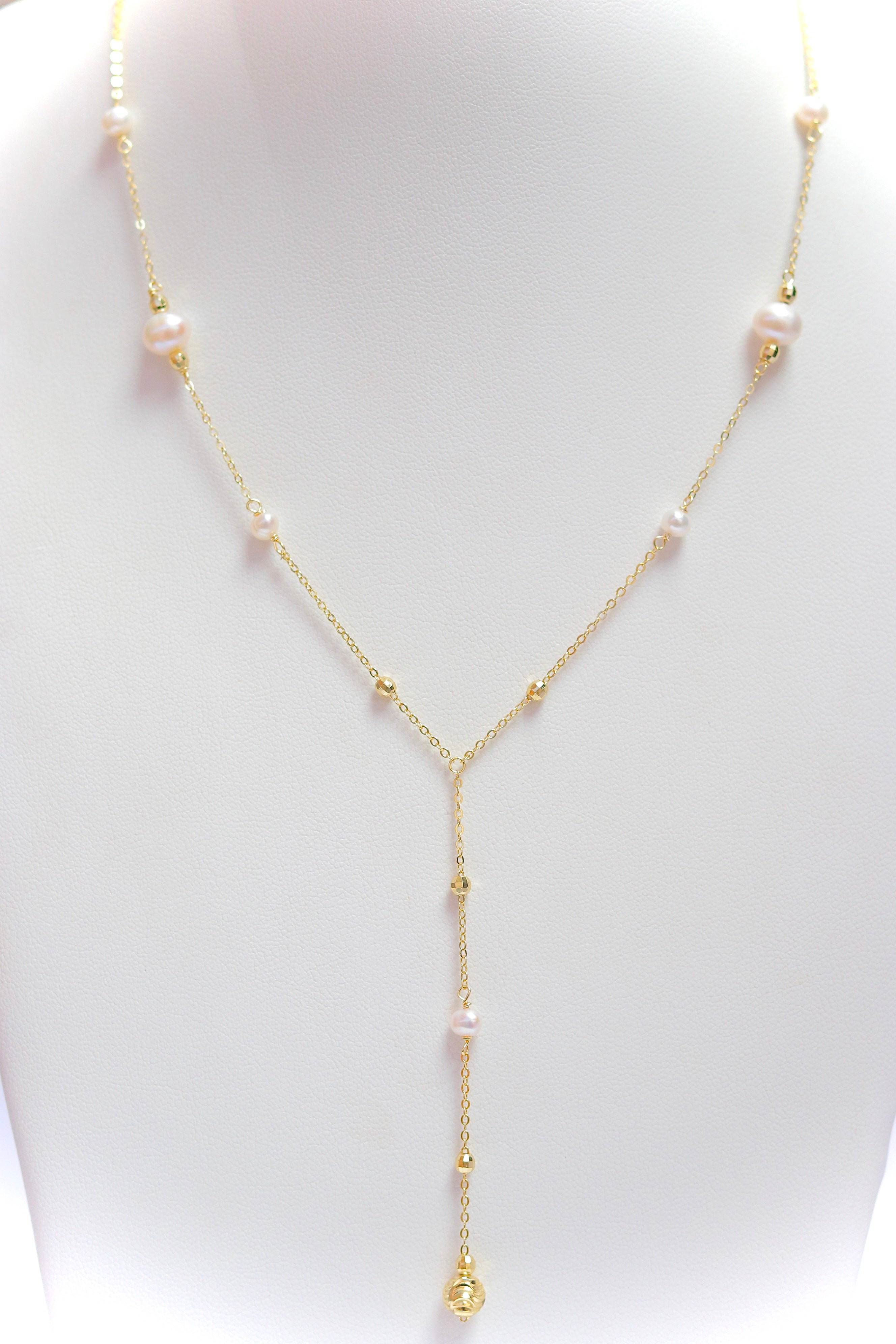 Collar Y Pearls & Gold Coils Necklace