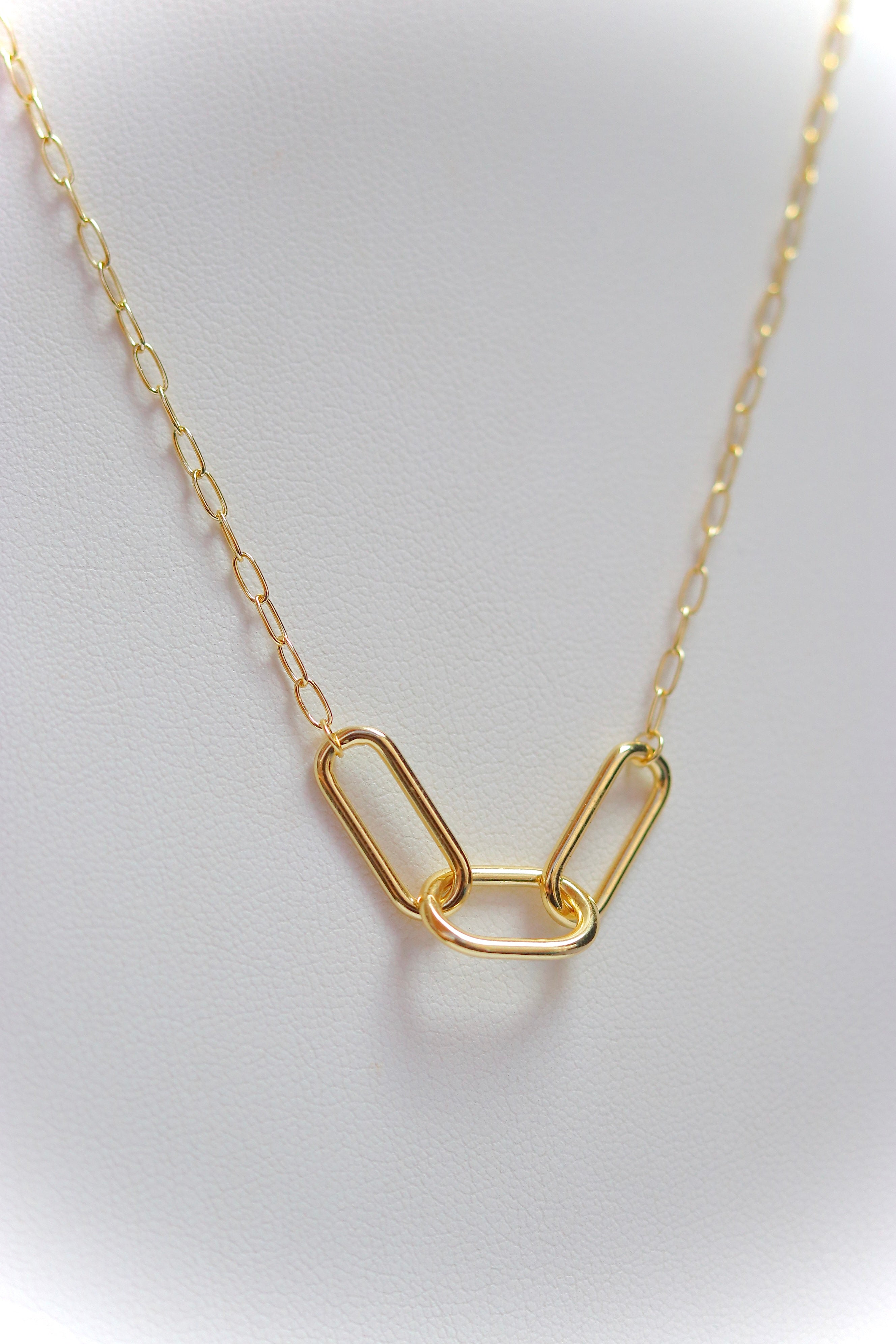 Collar Paperclip Trio Dangle Necklace Gold