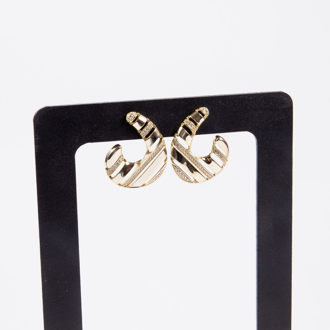 Aro Inverted J CZ Stud