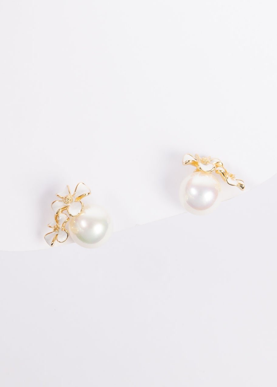 Aro Pearl & Duo Enamel Flower Stud