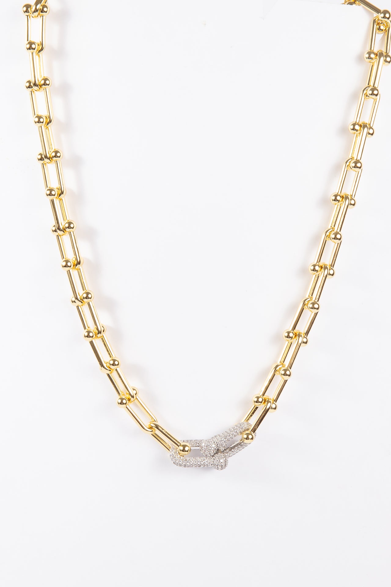 Collar Yumba CZ Center