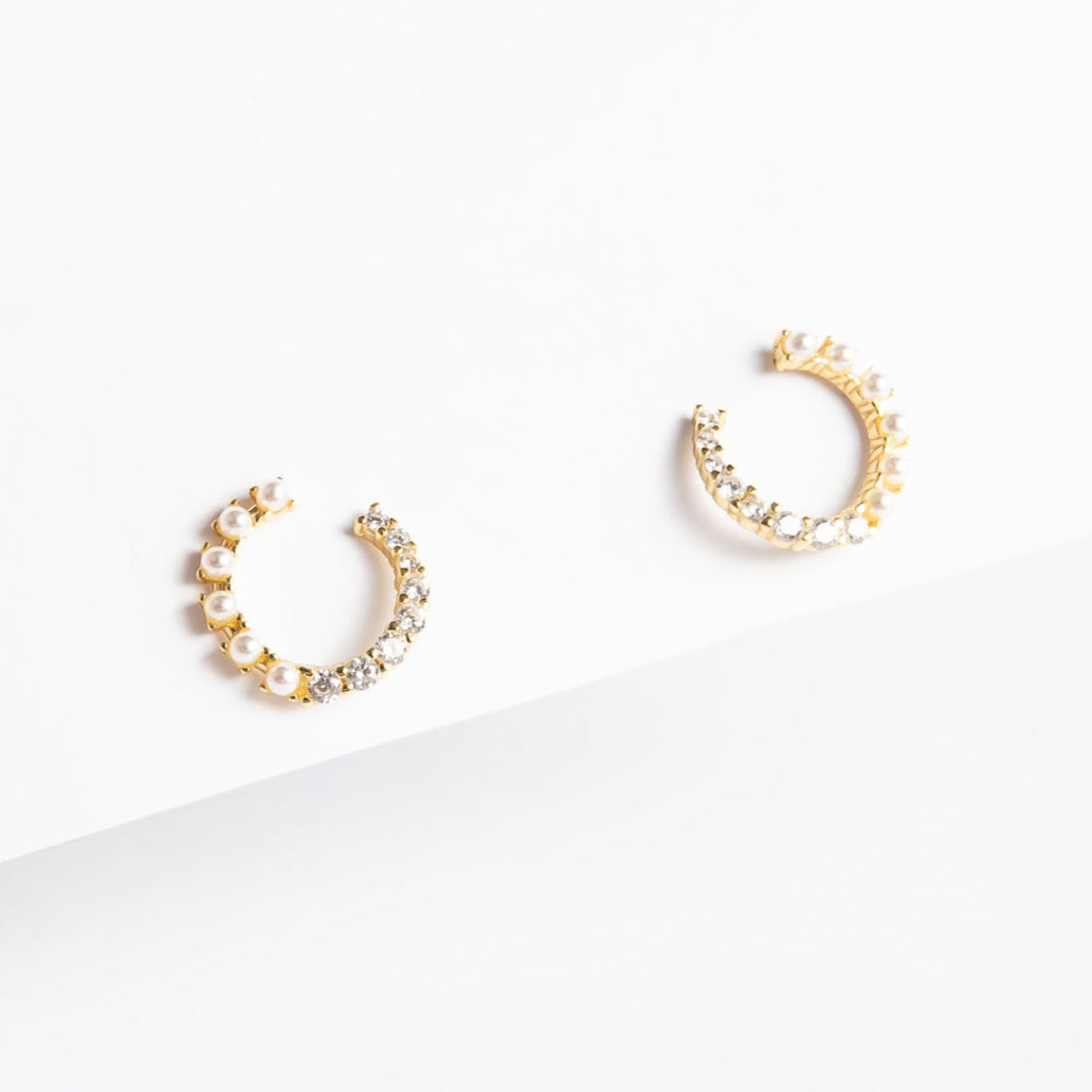 Aro Semi Circle Pearl & Cz Stud