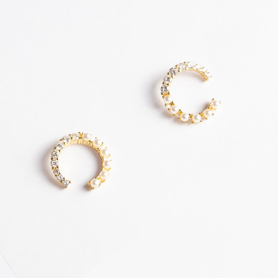 Aro Semi Circle Pearl & Cz Stud