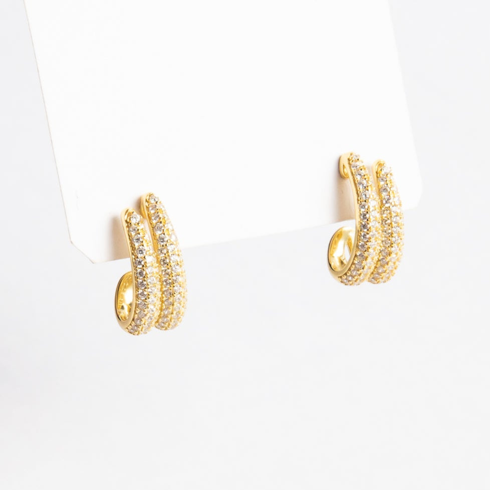 Aro Double U Cz Stud