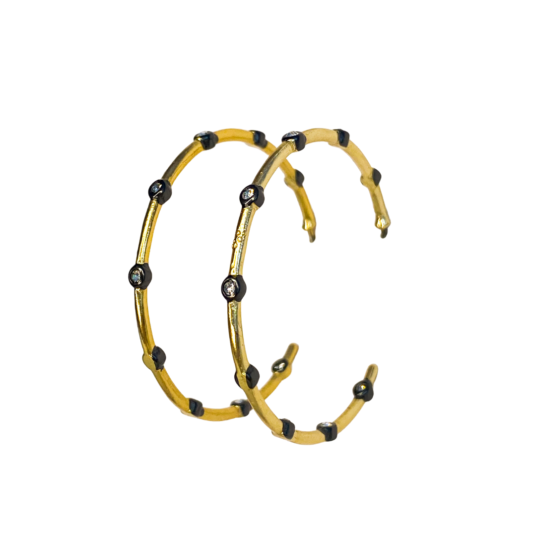 Aro Bicolor Dotted Hoop MED