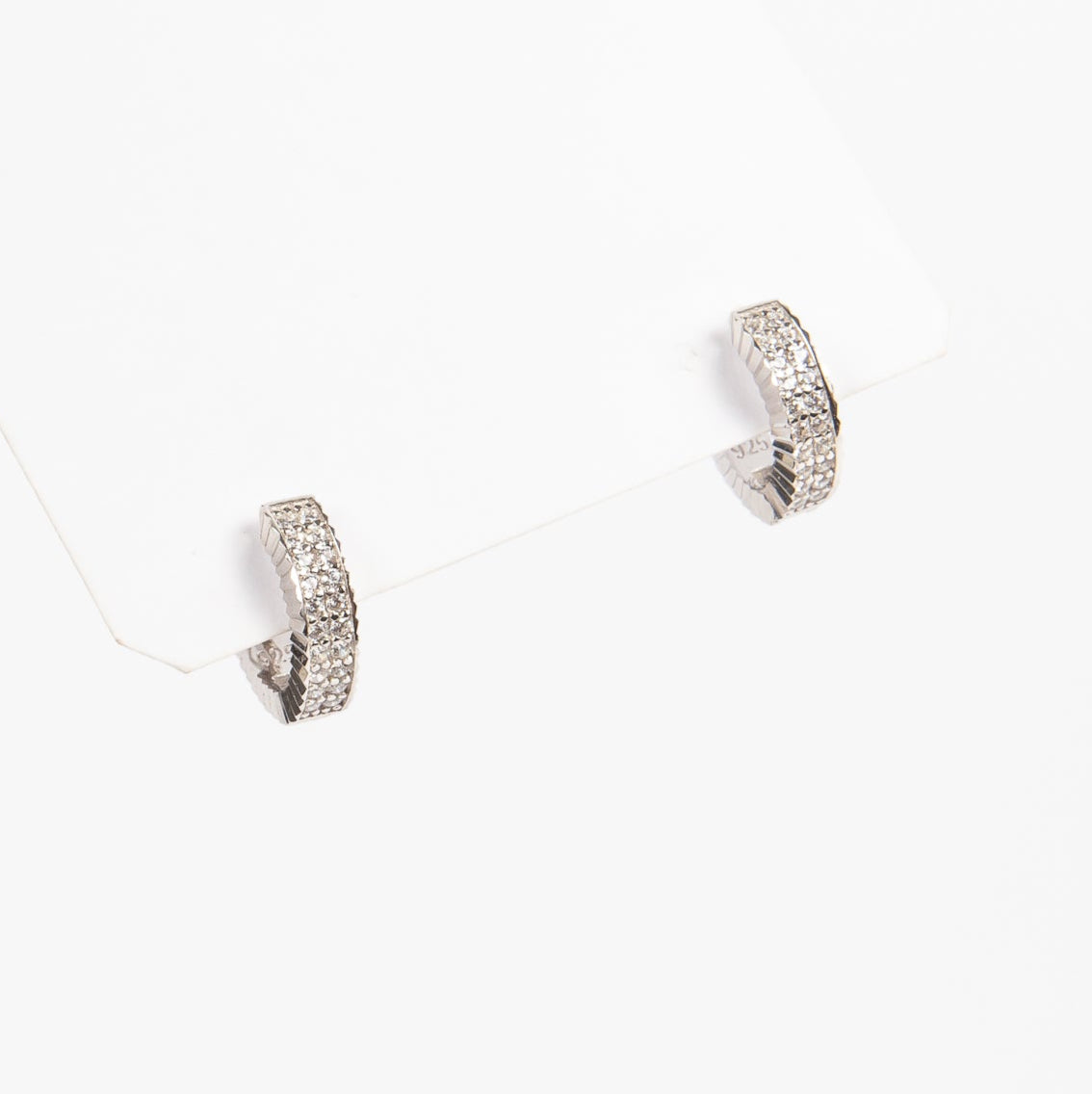 Aro Cylindrical CZ Hoop