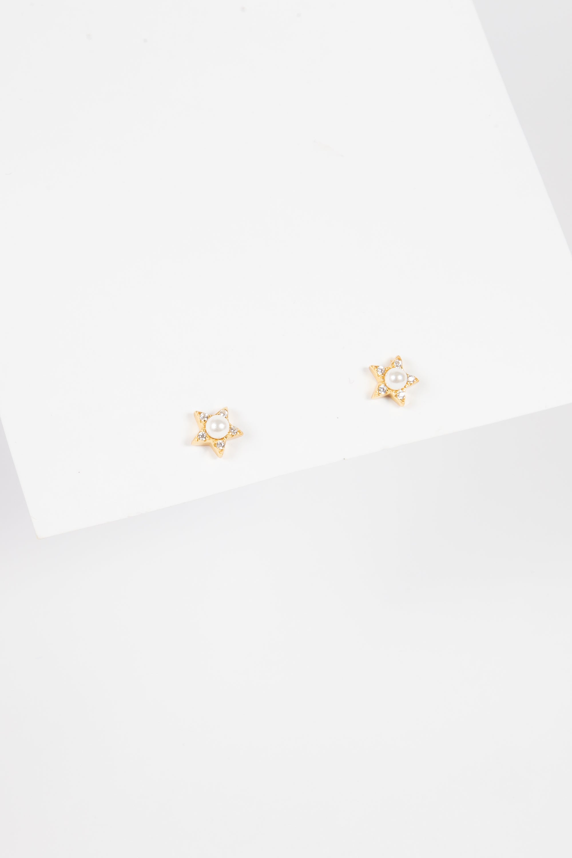 Aro Pearly Star Stud Gold