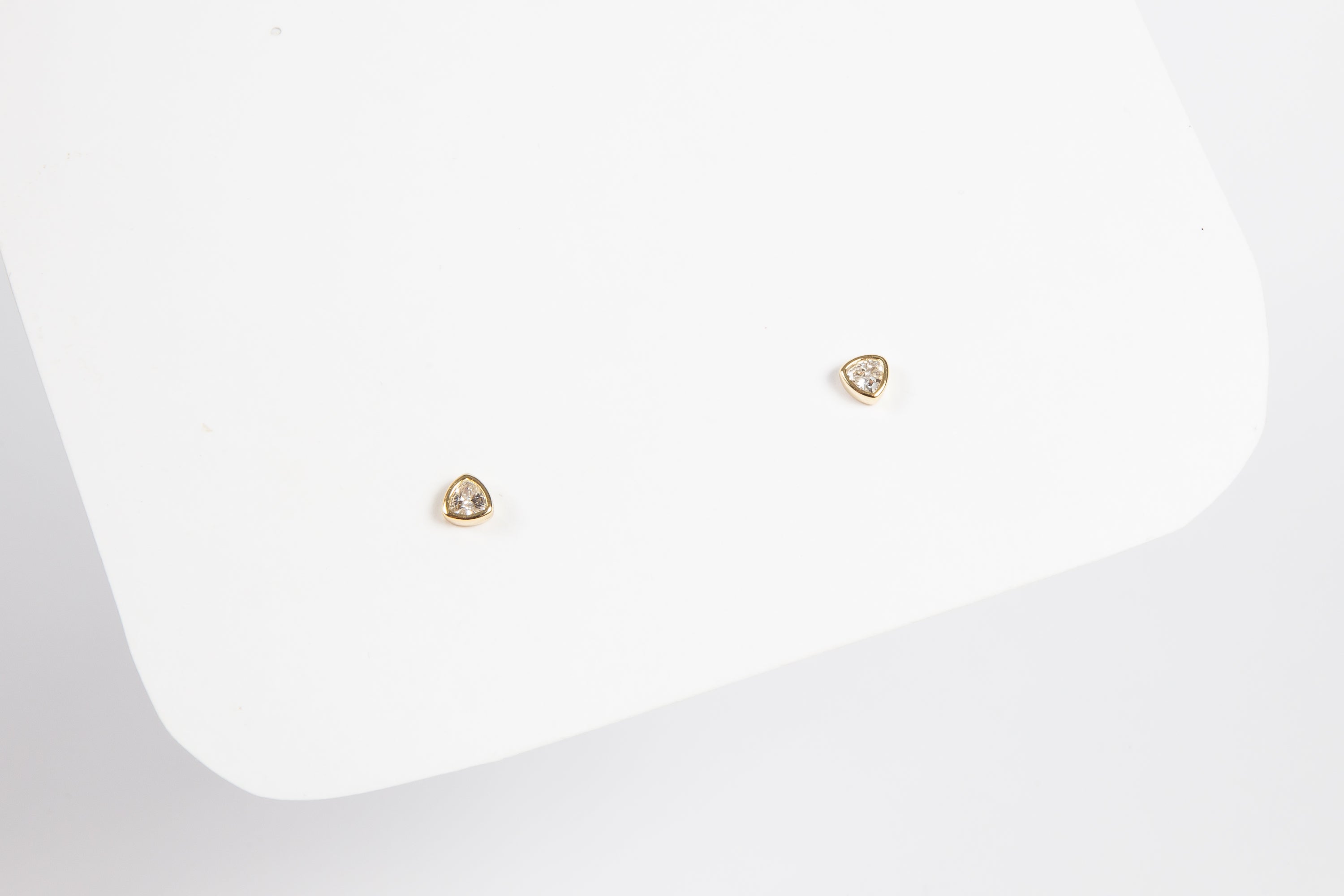 Aro Rishka Cz Micro Stud