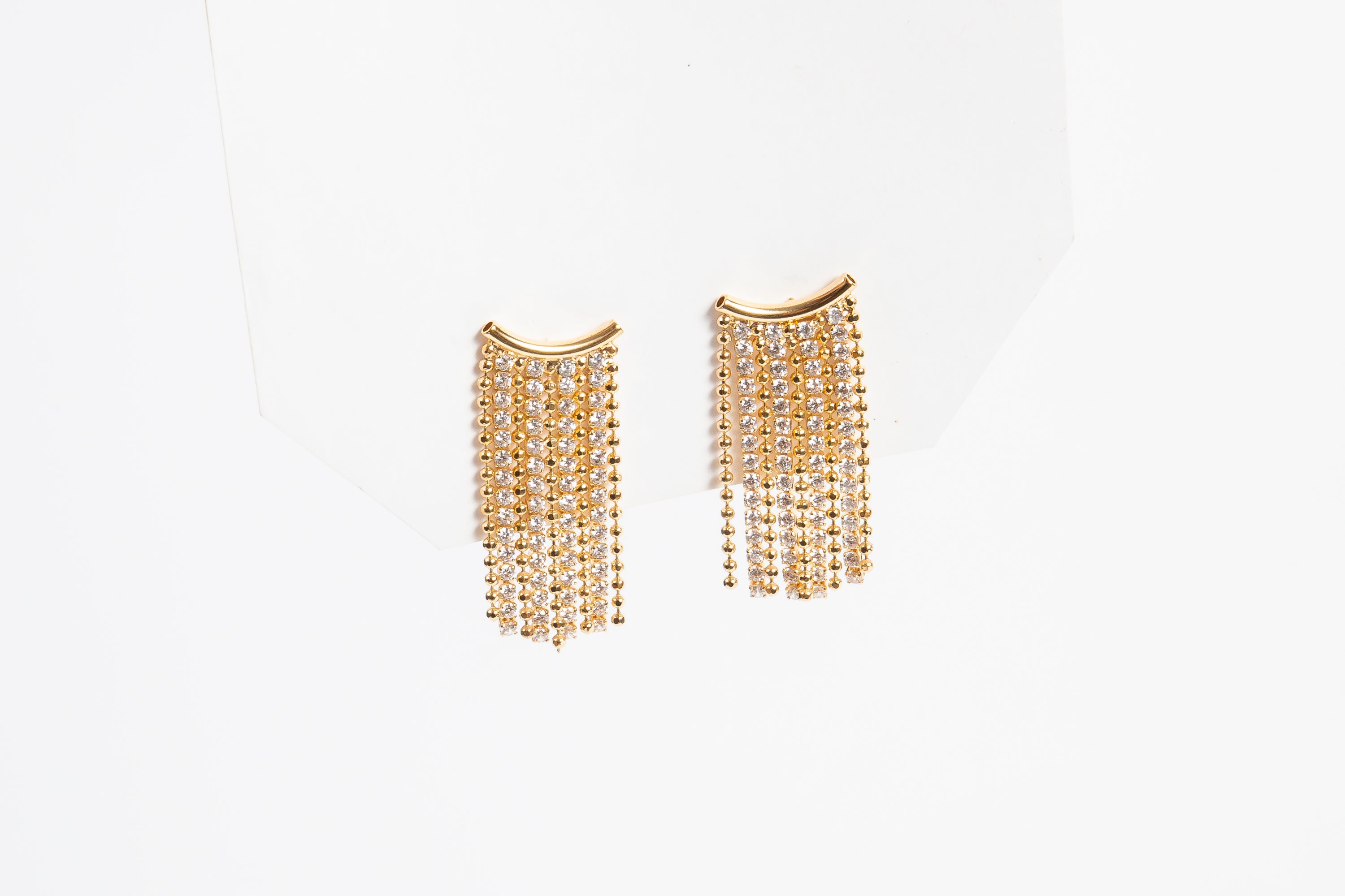 Aro Curved Bar & Chains