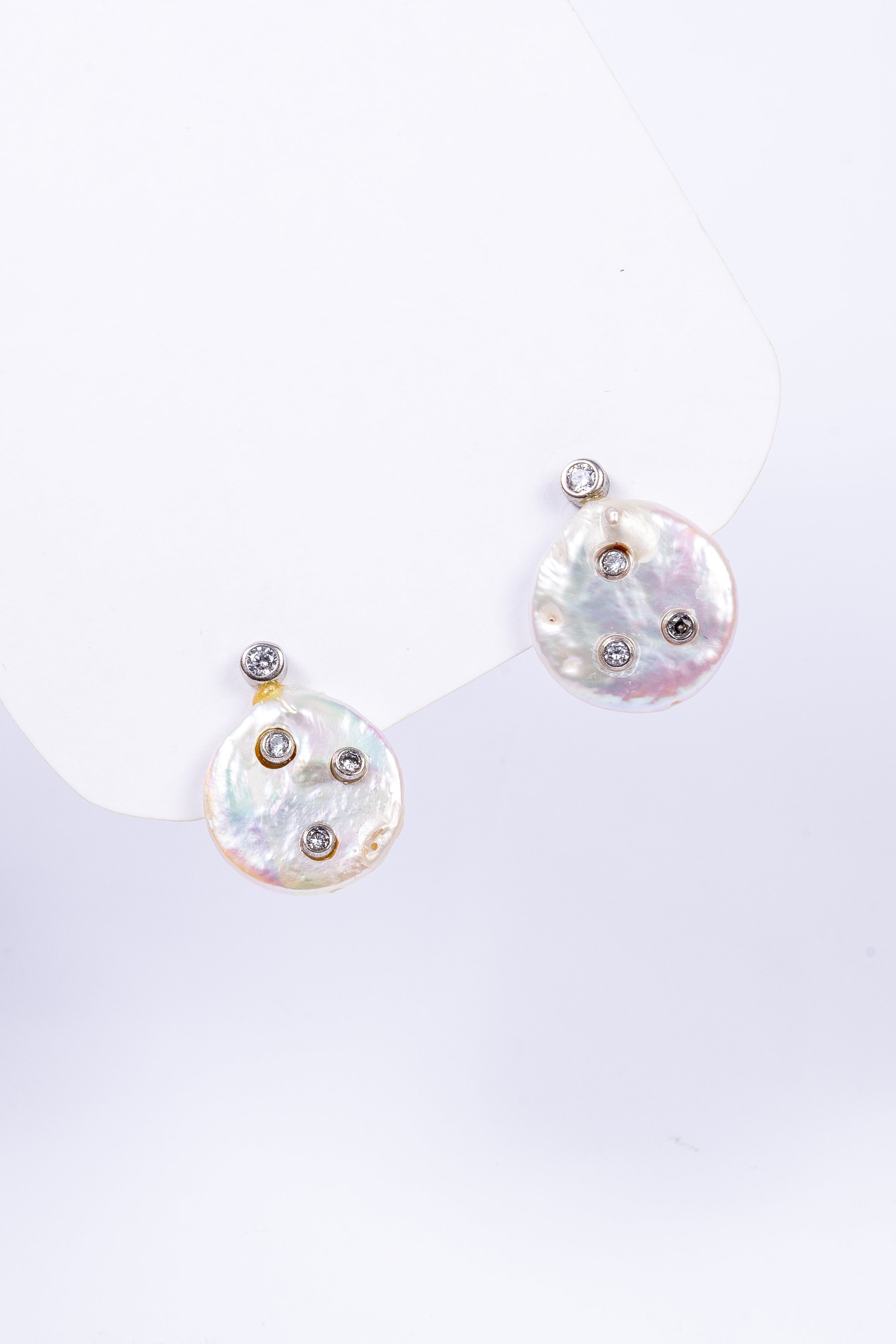 Aro Pearll & Mooner Coin Stud Silver
