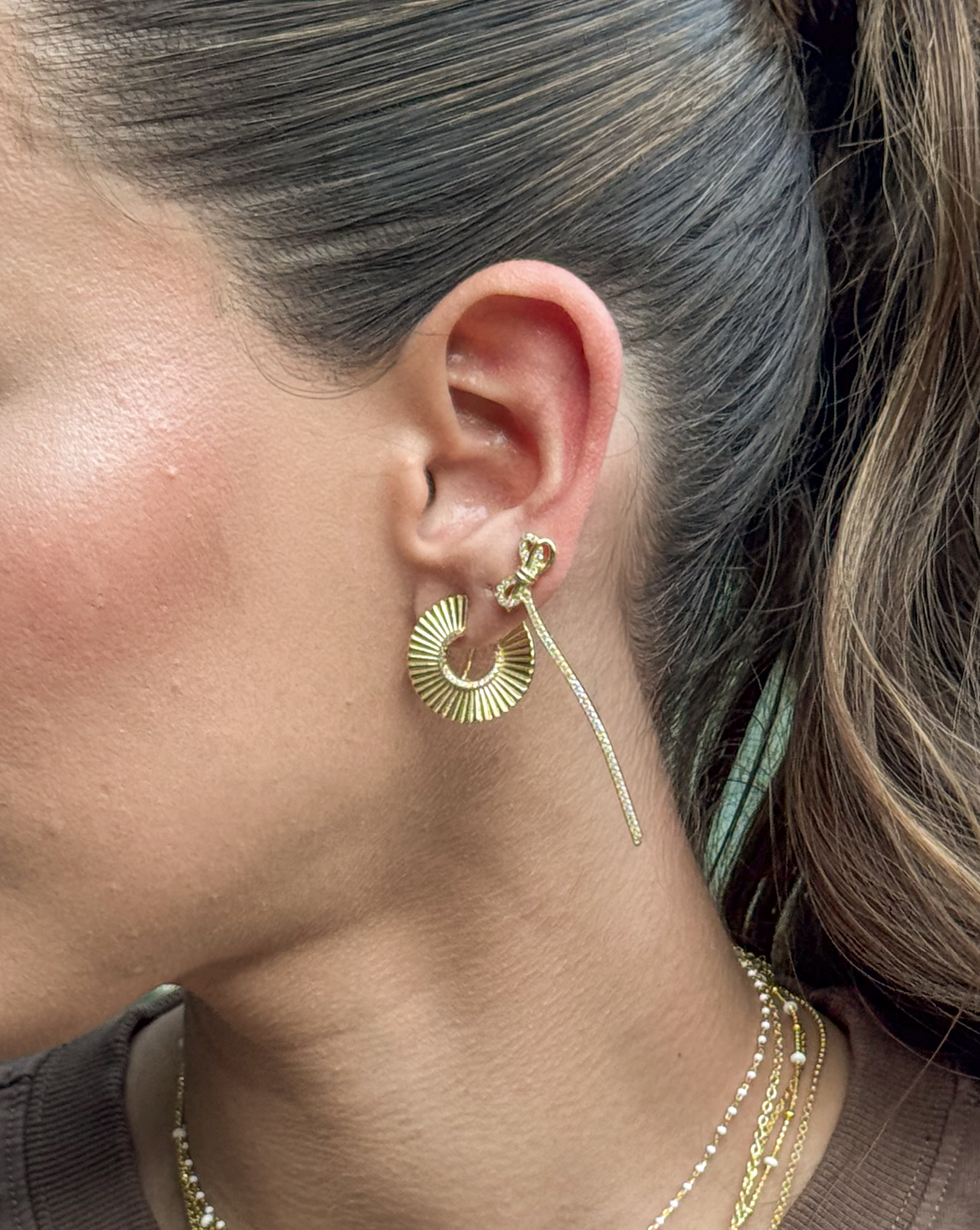 Aro Clip on Semi Circle Matte Stud