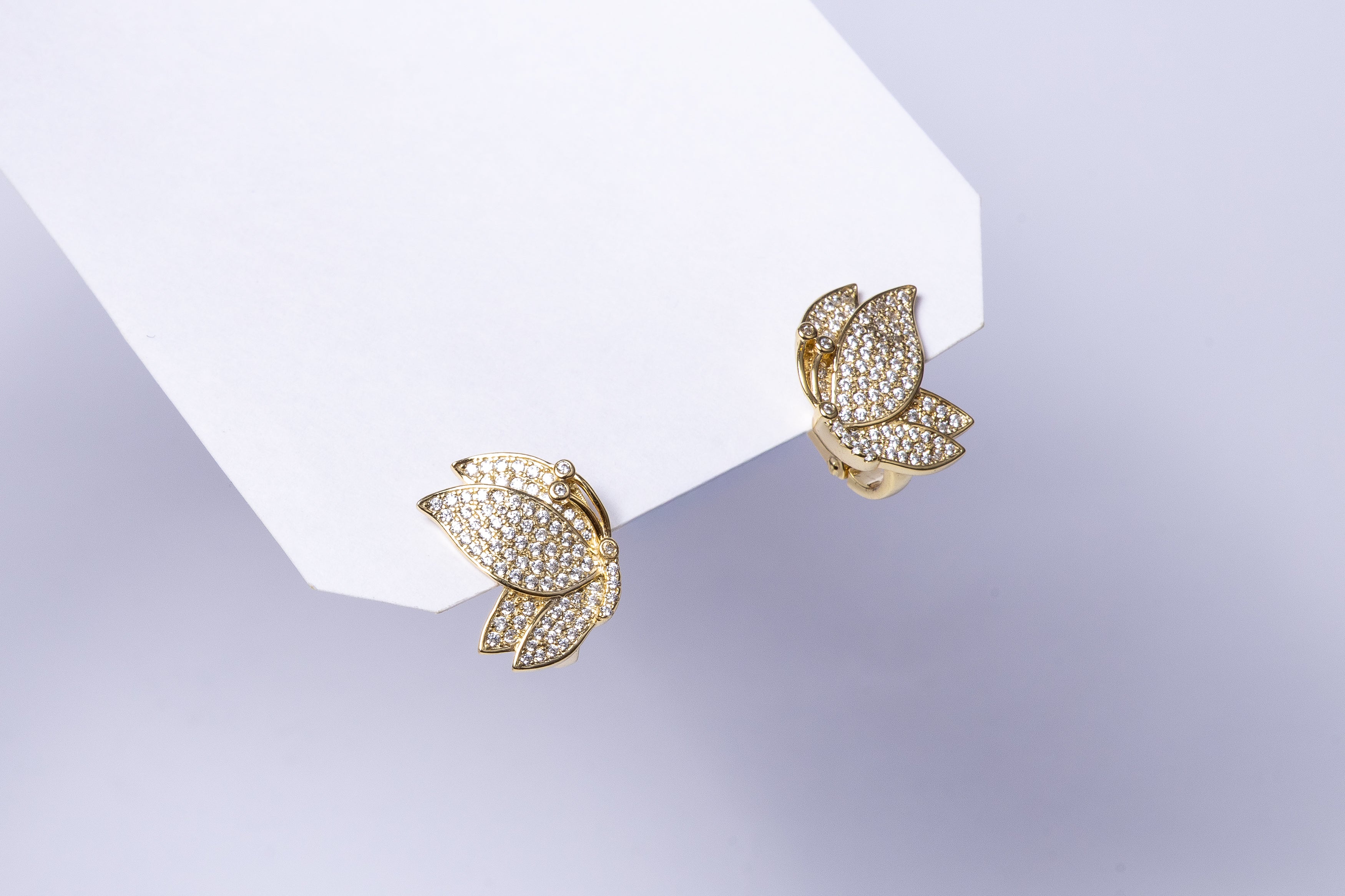 Aro Shiner Butterfly Sided Stud