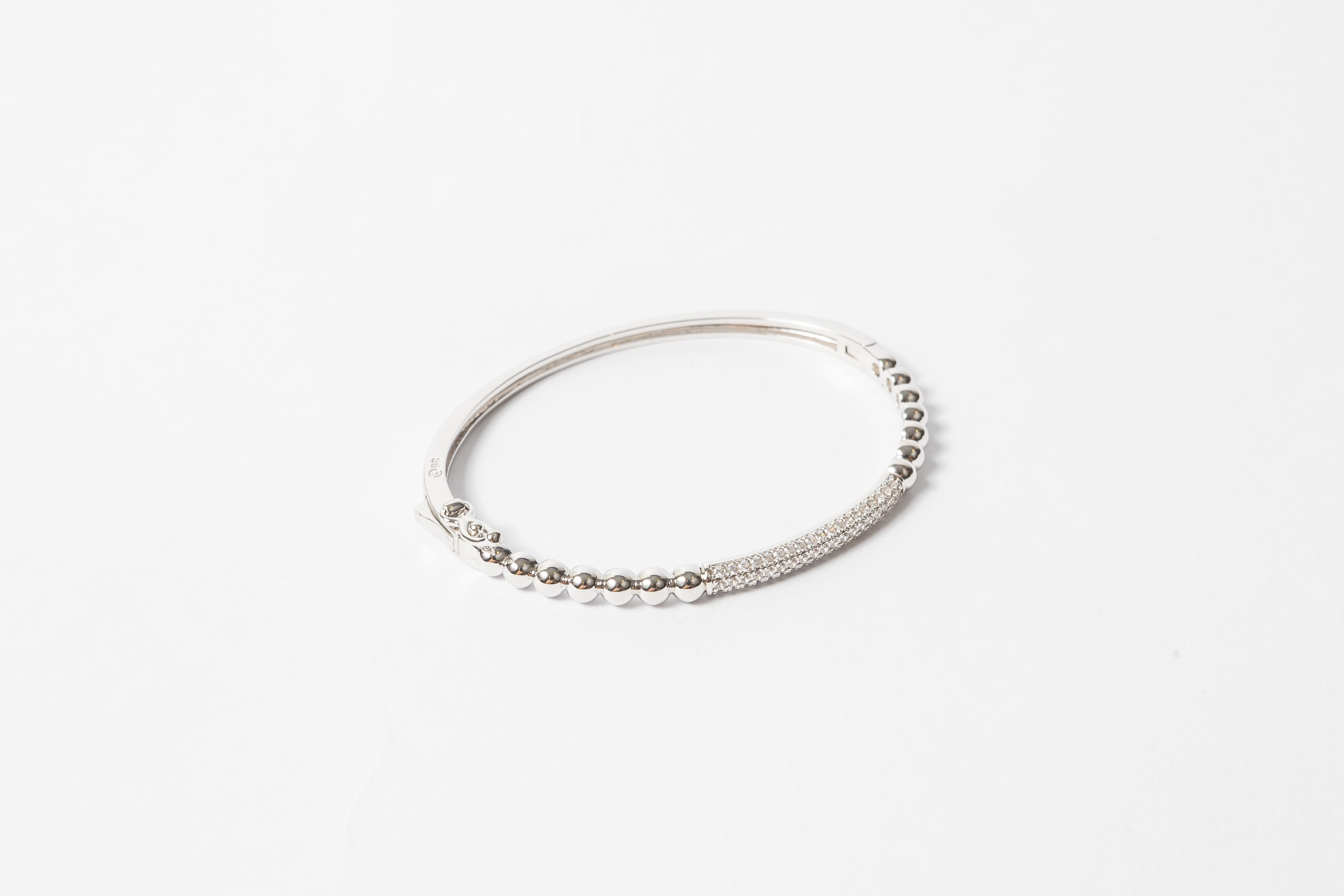 Pulsera Bubbles & Curved CZ Bar Bangle