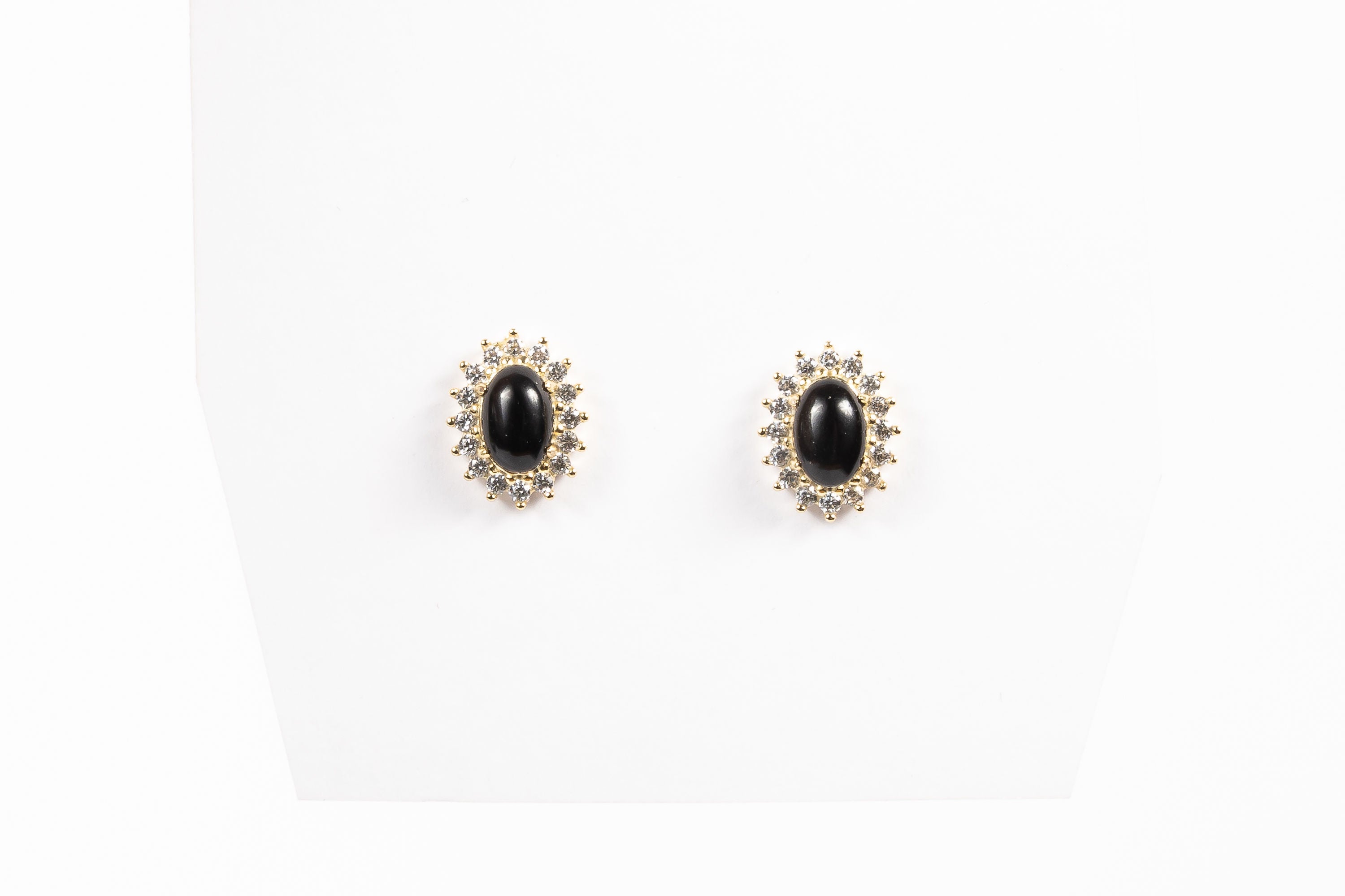 Aro Black Oval Stud