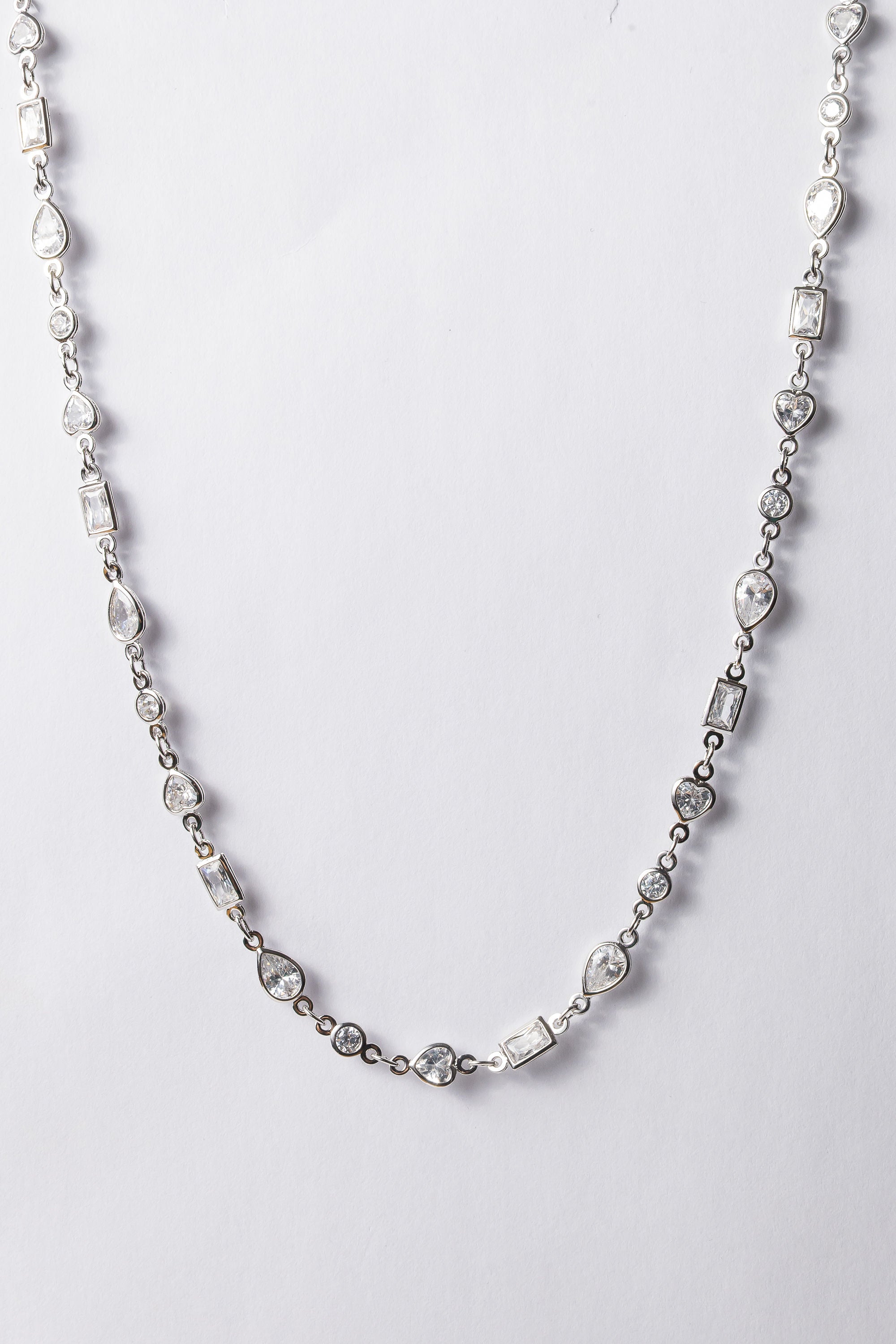 Collar Brassy Tear/Heart/Cz Choker
