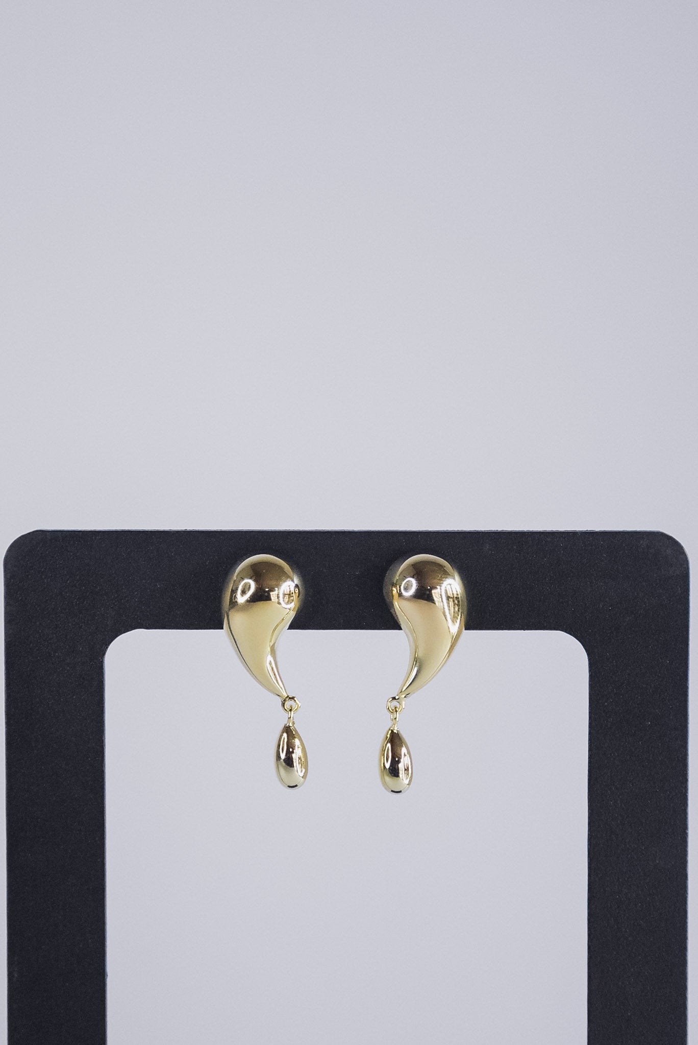 Aro Double Teardrop Stud Gold