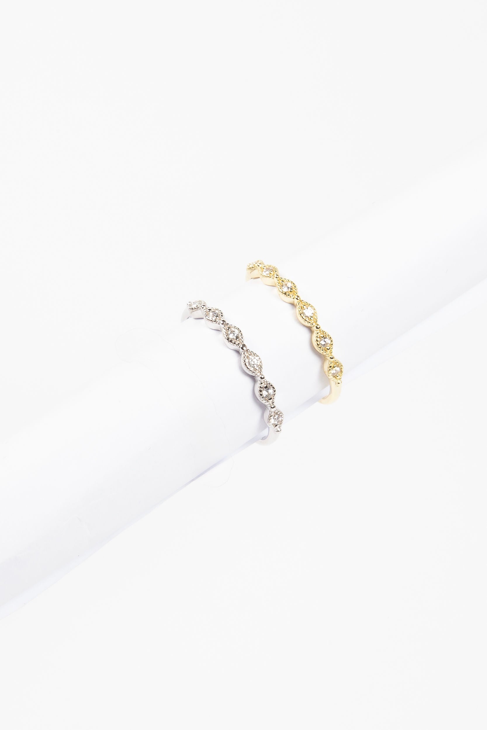 Anillo Oval Fili Semi Infinity