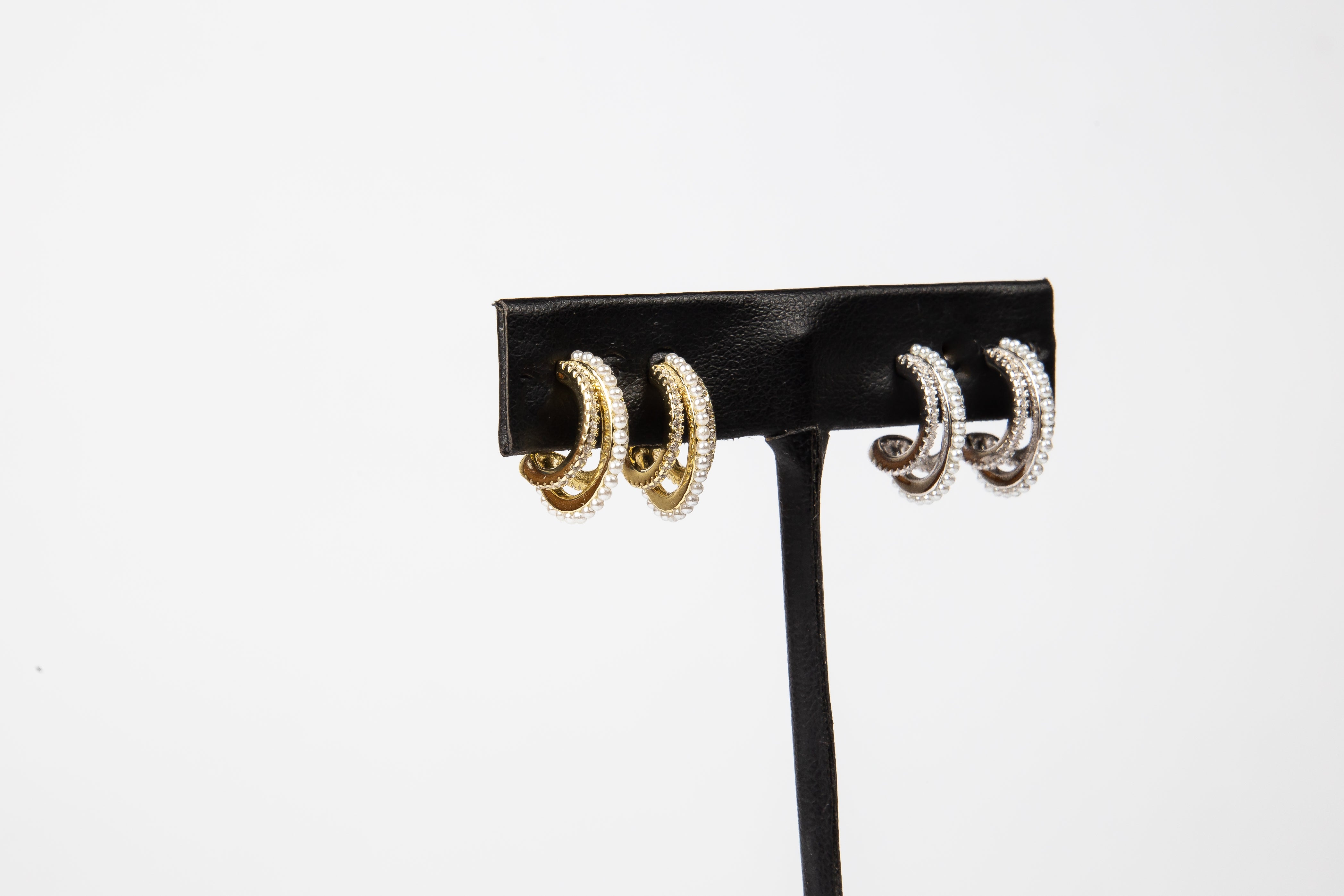 Aro Triple Cage Pearly Hoop