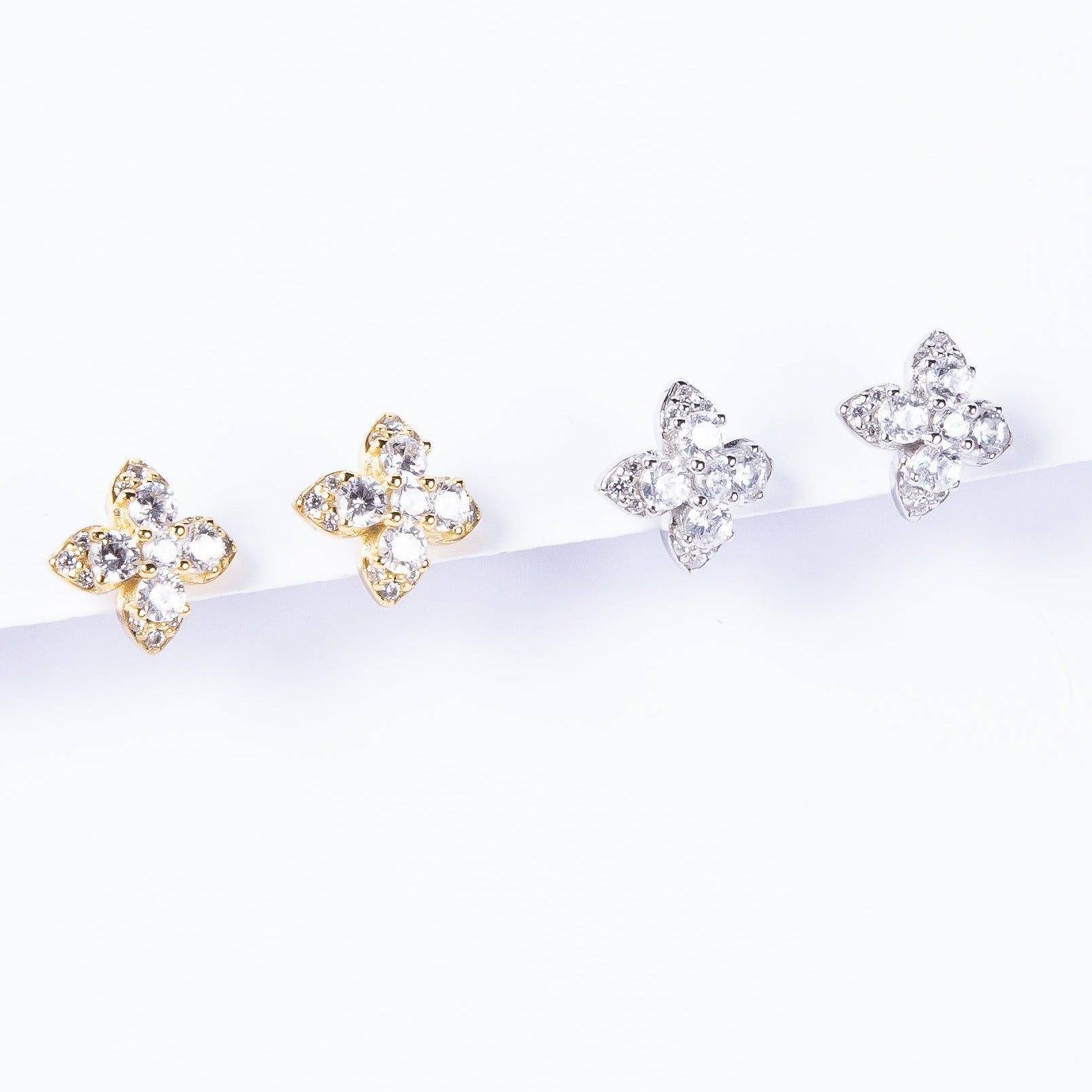 Aro 4 Petal CZ Flower Stud