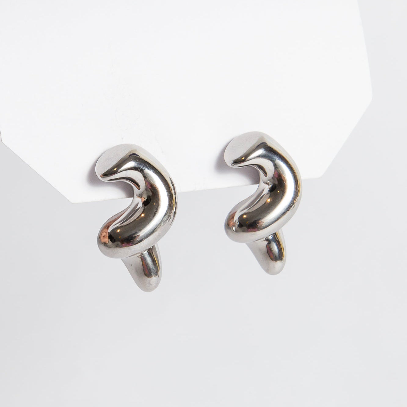 Aro Swirl Chunky Dangle
