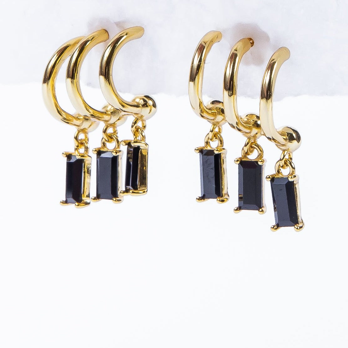 Aro Triple Cage & Black Baguis