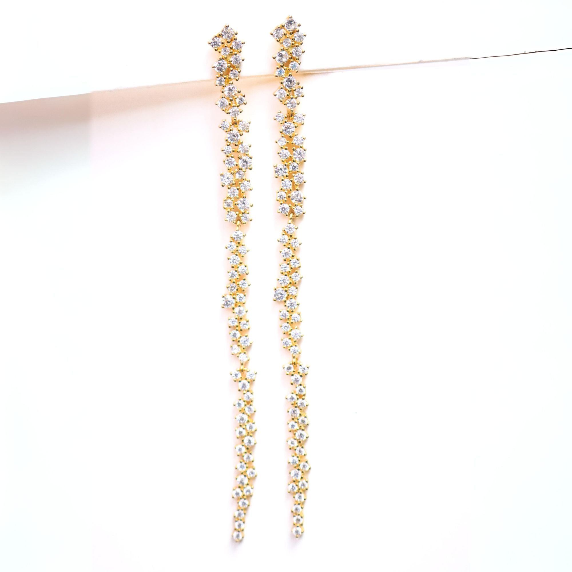 Aro Cz Rain Drop Gold