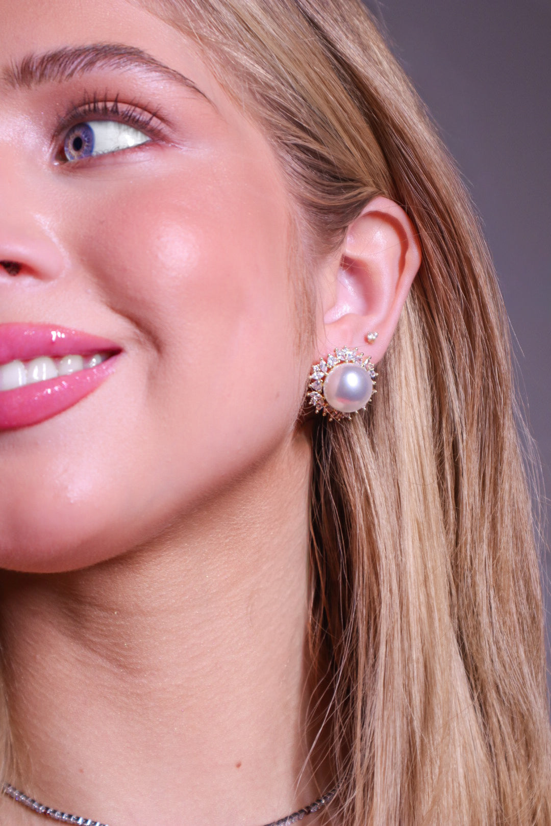 Aro Gran Pearl & CZ Spine Stud