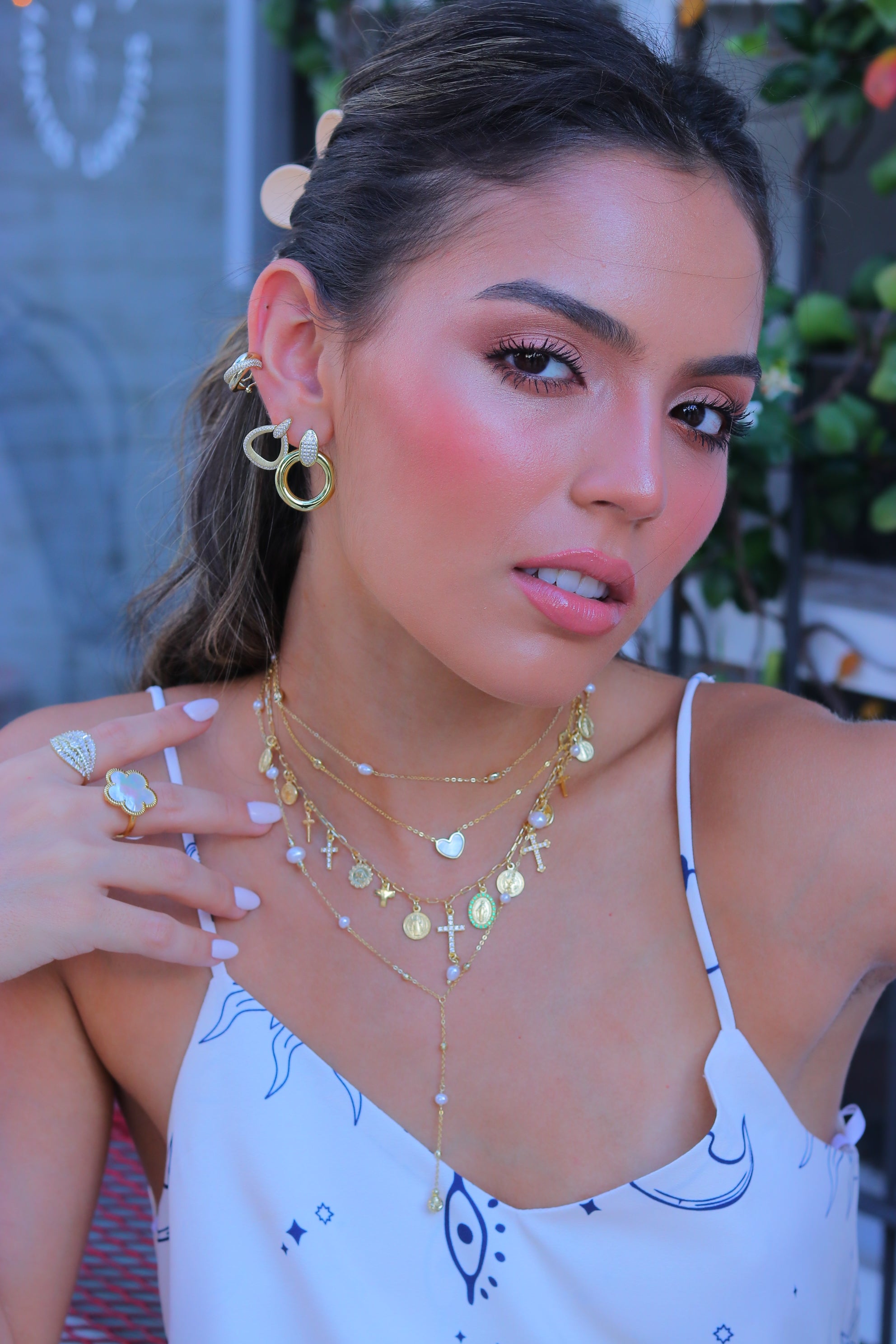 Aro Hollow Thin CZ Teardrop Stud