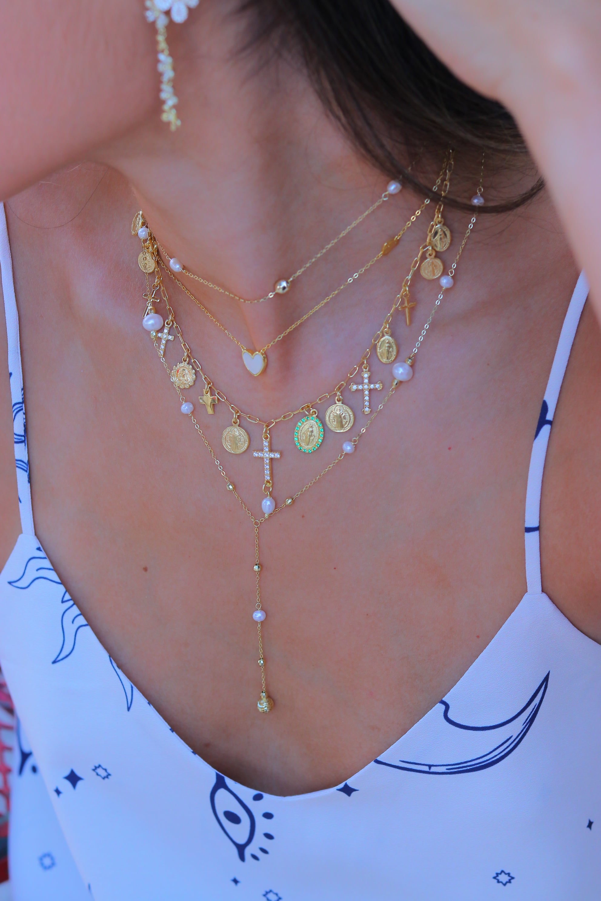 Collar Y Pearls & Gold Coils Necklace