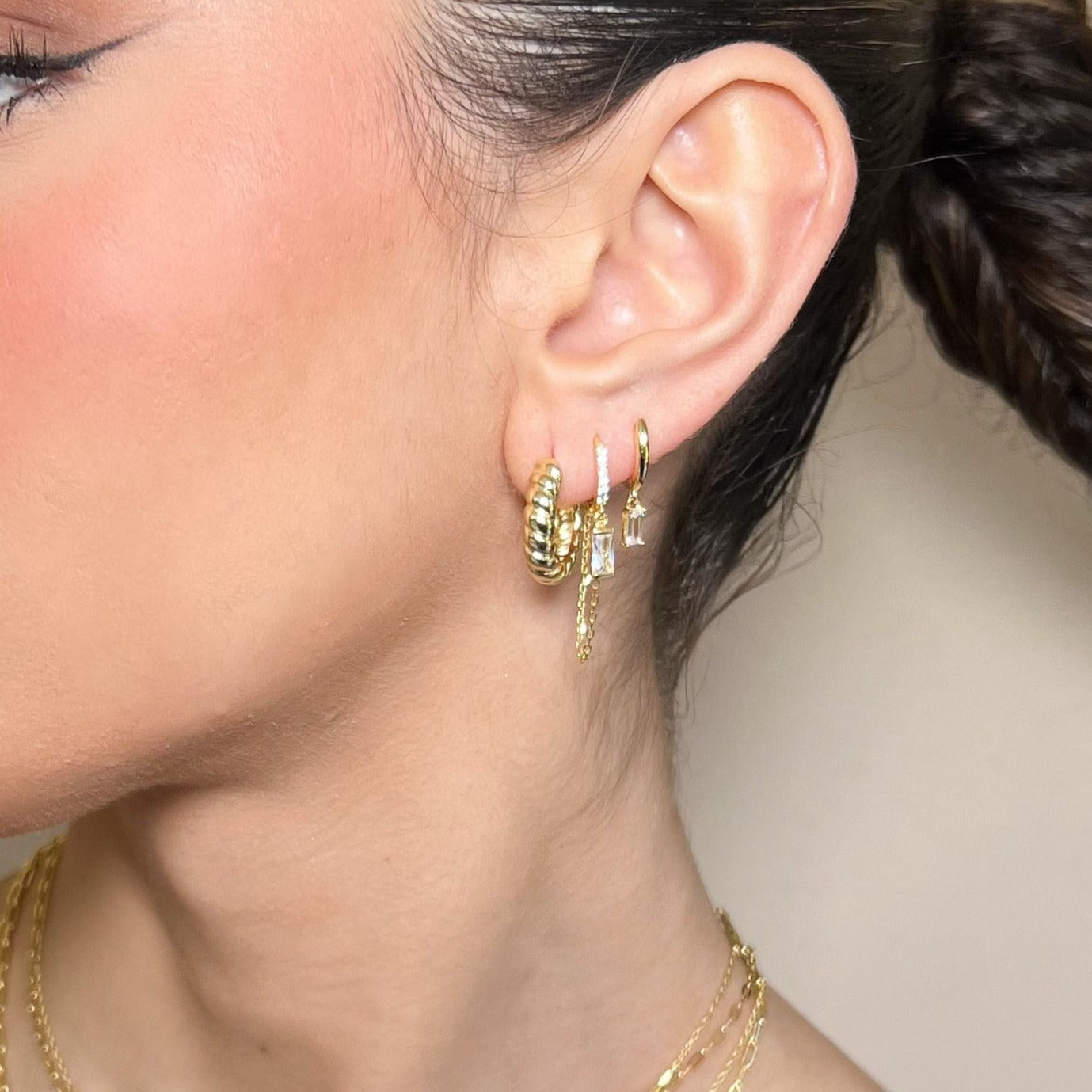Aro Rishka Hoop & Chain Hoop