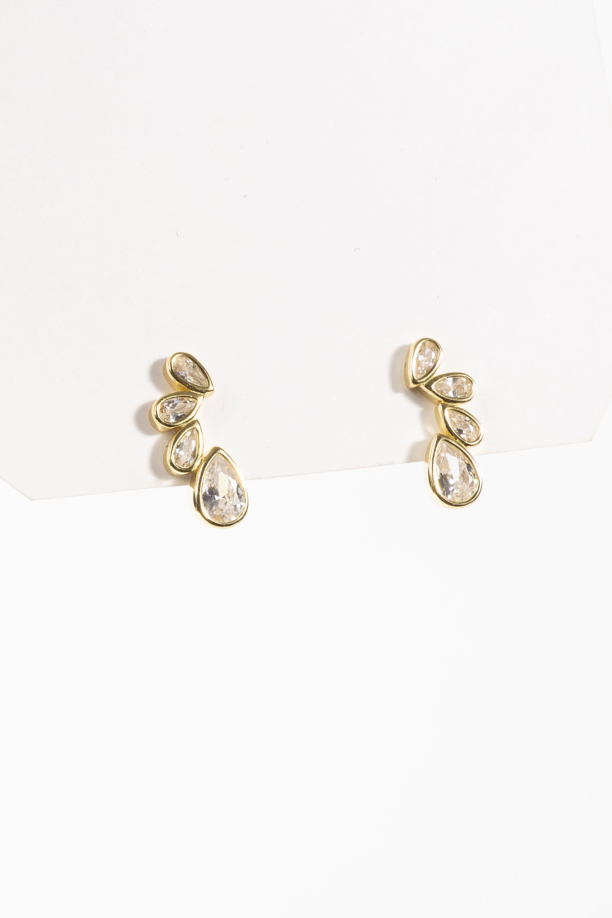 Aro Teardrop CZ crawler Gold