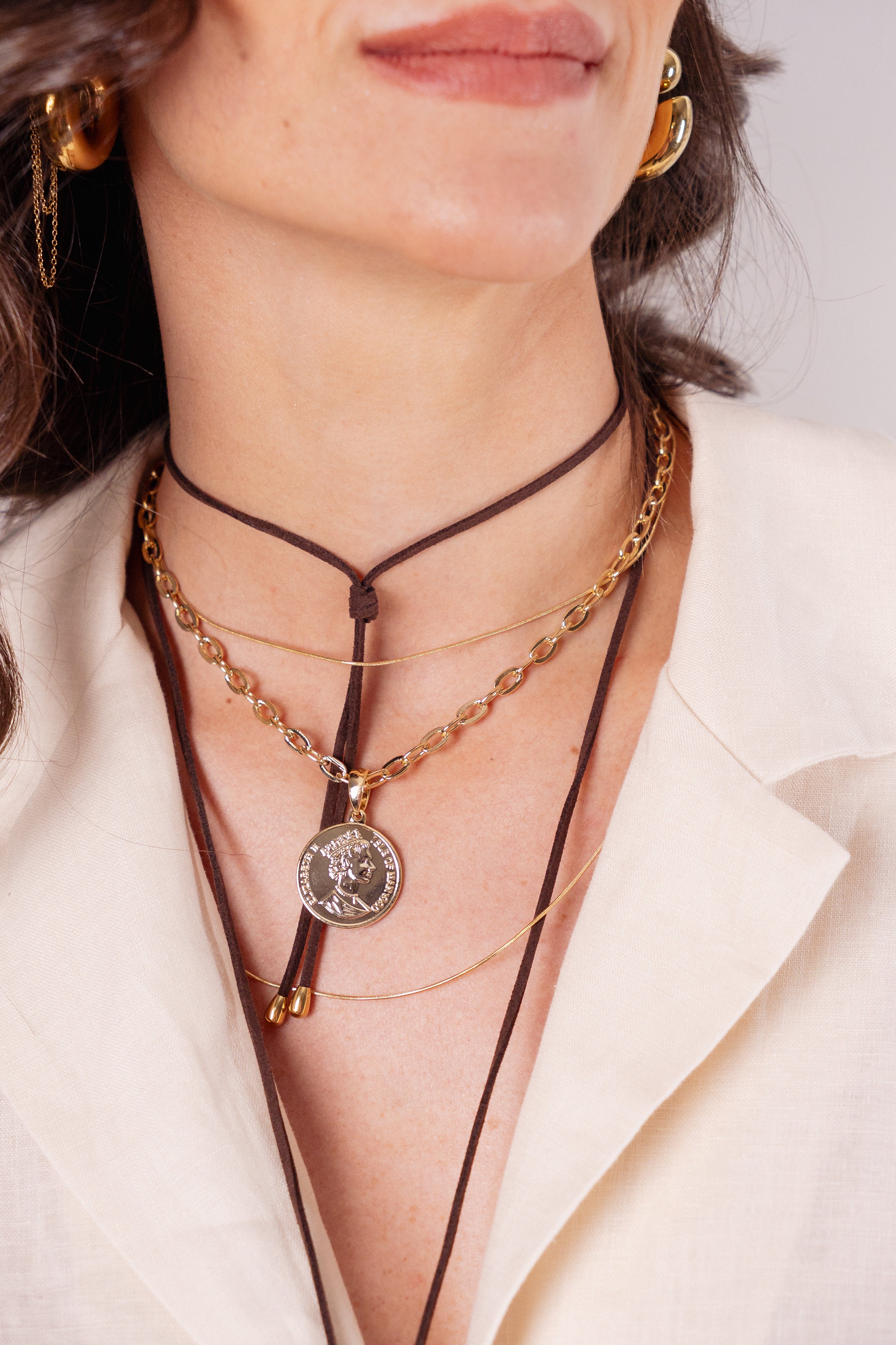 Collar Triple Stainey Queen Necklace