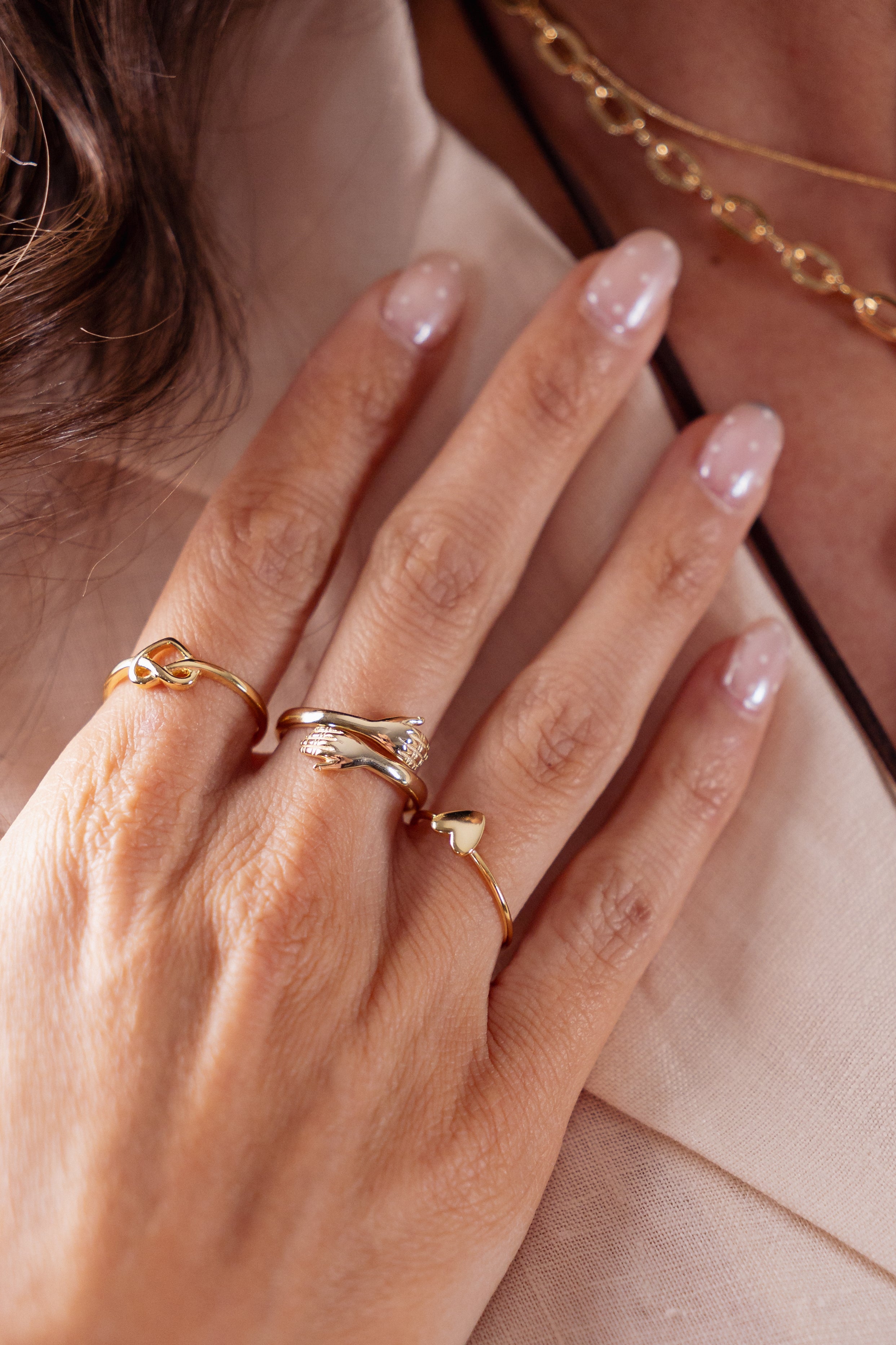 Anillo Hug Hands Gold Size