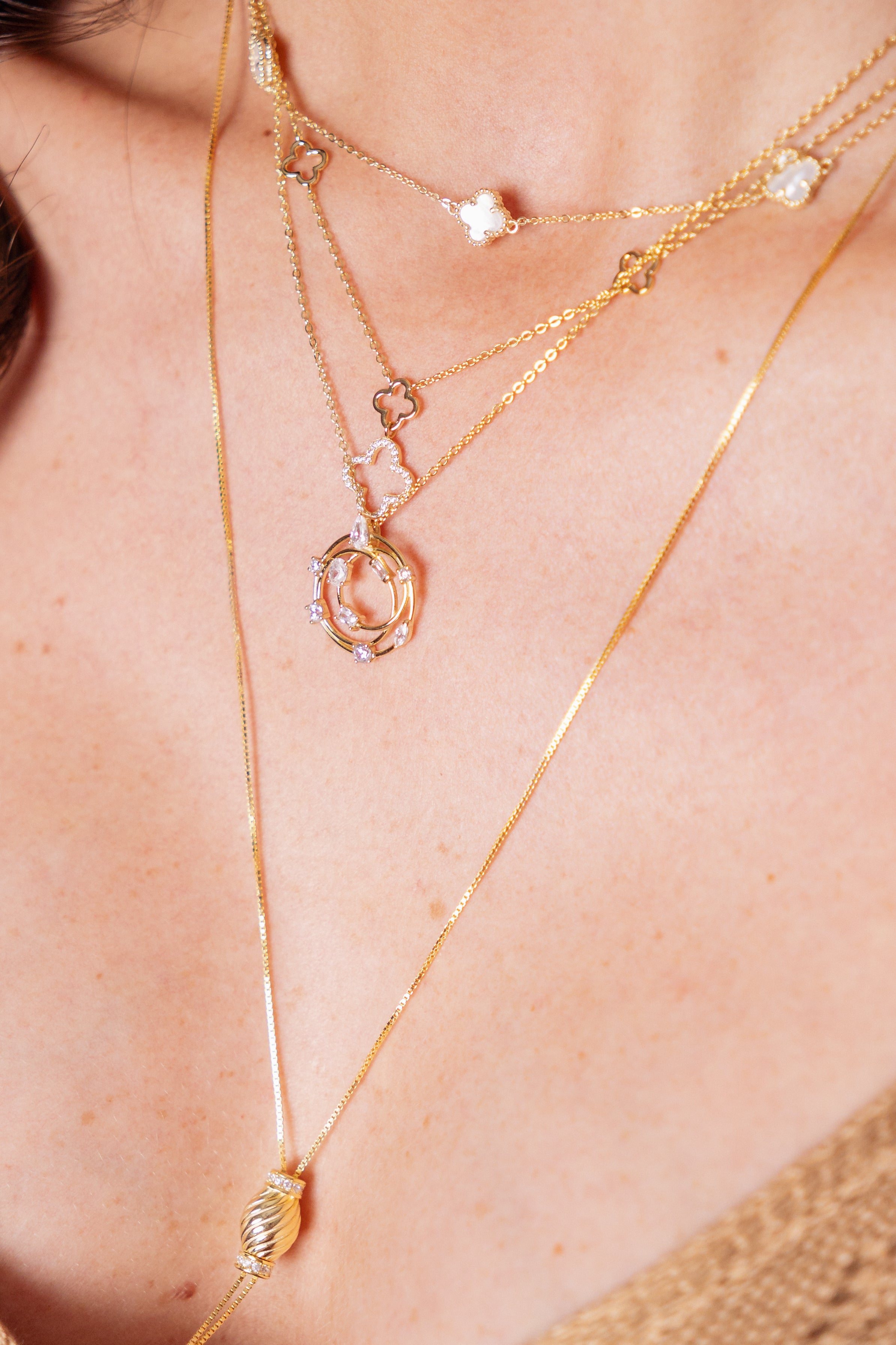 Collar Round Hollow CZ Worldy