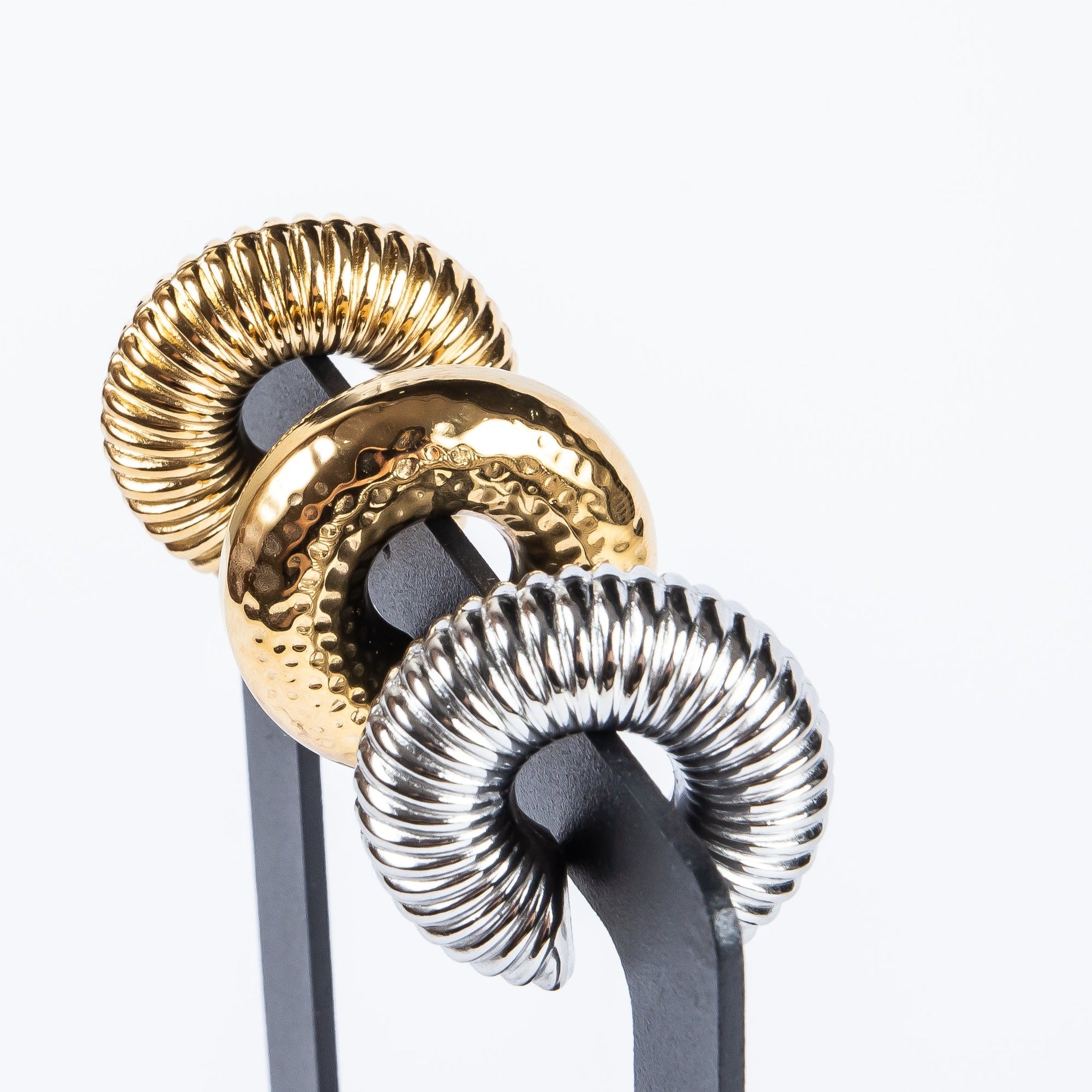 Aro Twisted Chunky Cuff