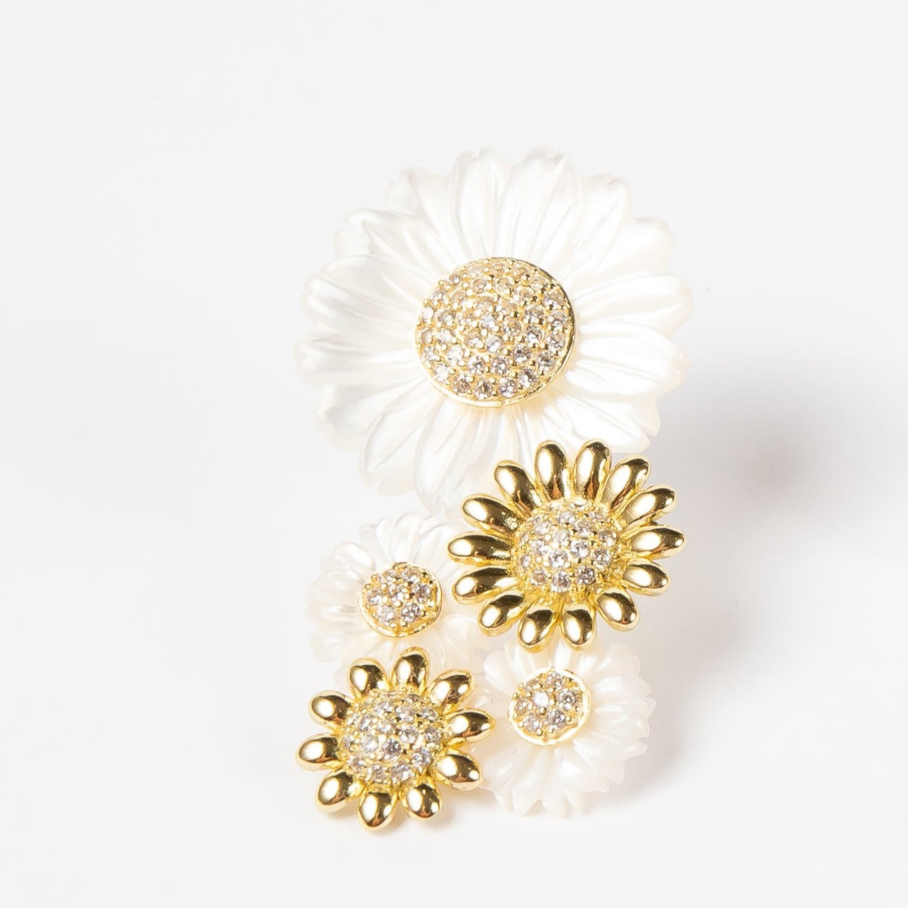 Aro Gold Pearl Garden