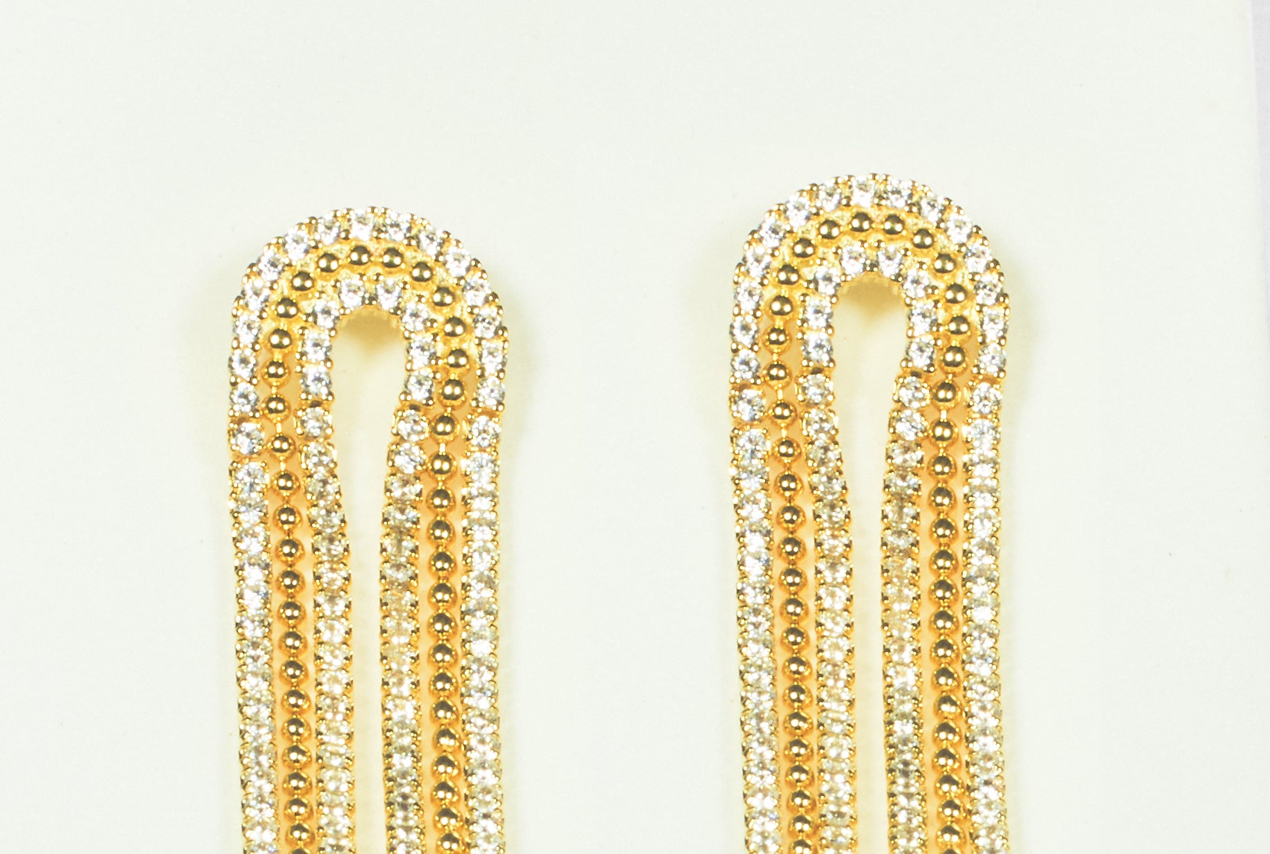 Aro Rainbow U Chain & Bally Dangle