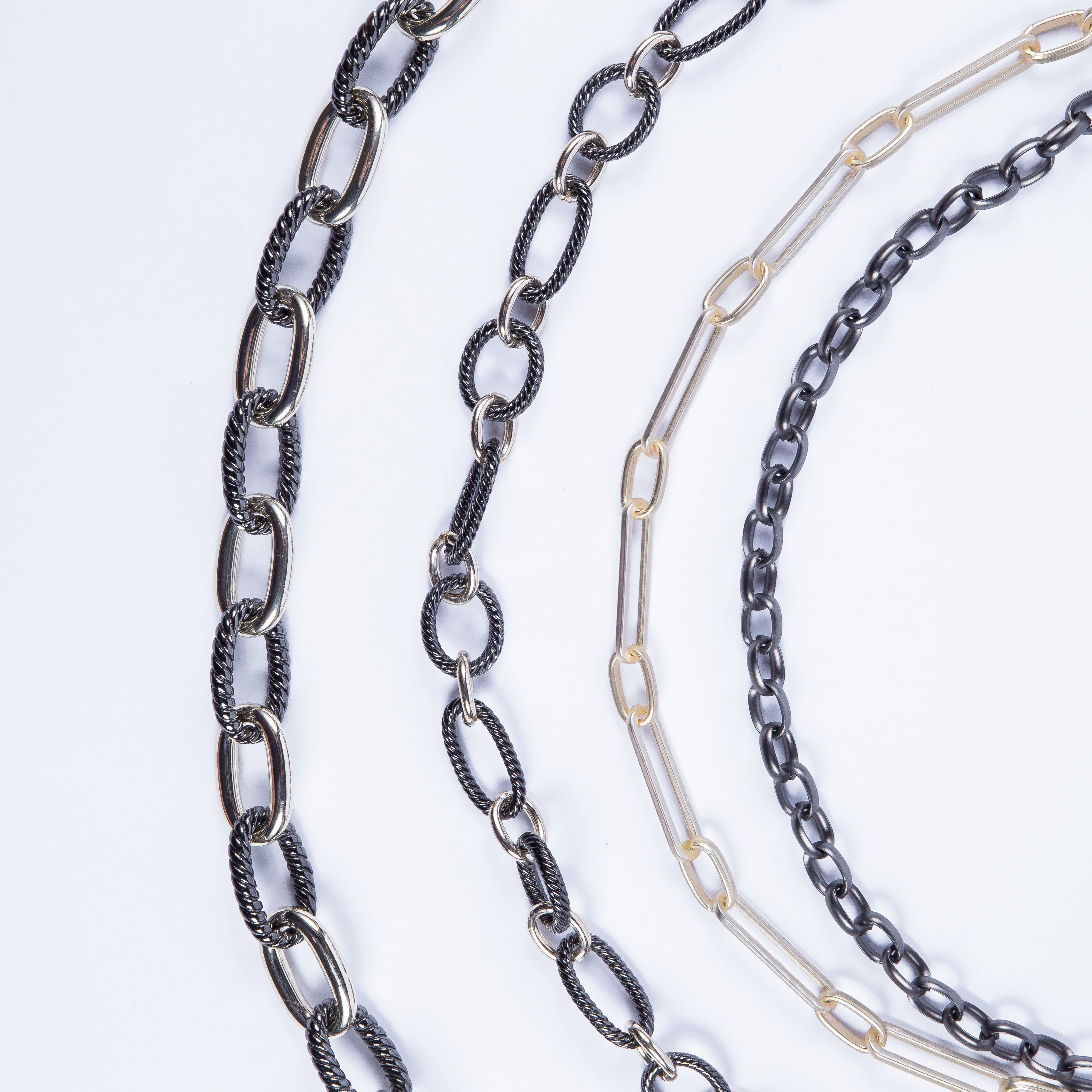 Collar Thin Black Oval Choker