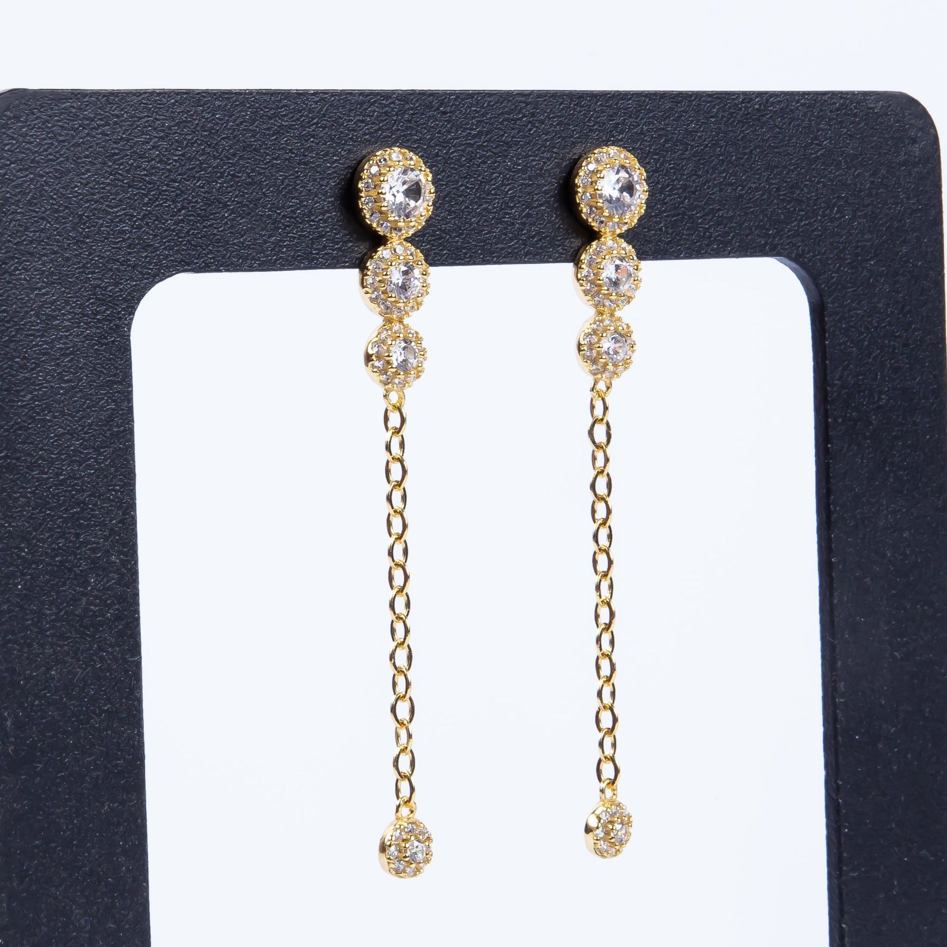 Aro 3 round CZ chain