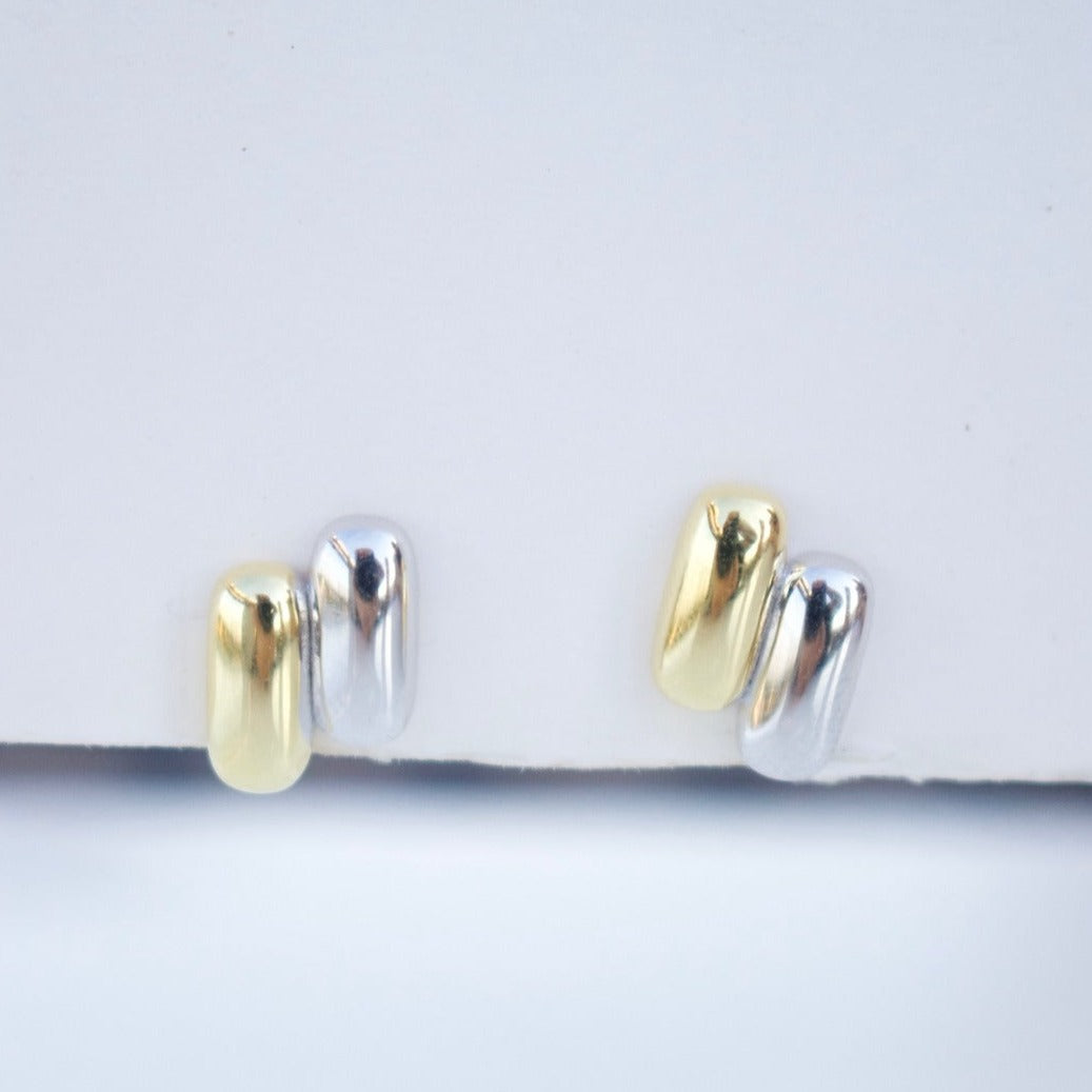 Aro Bicolor double Bar Stud
