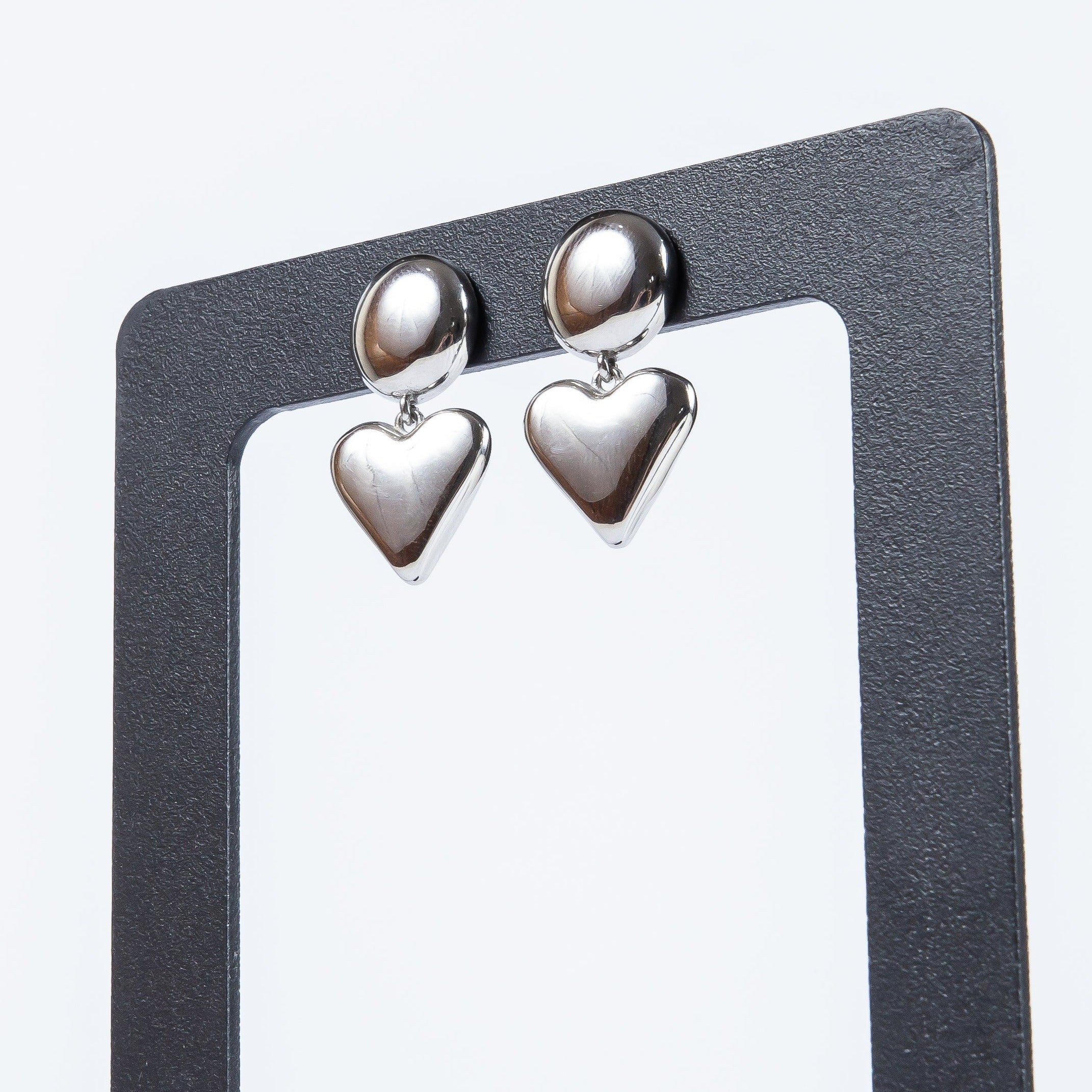 Aro Stainey Round Heart